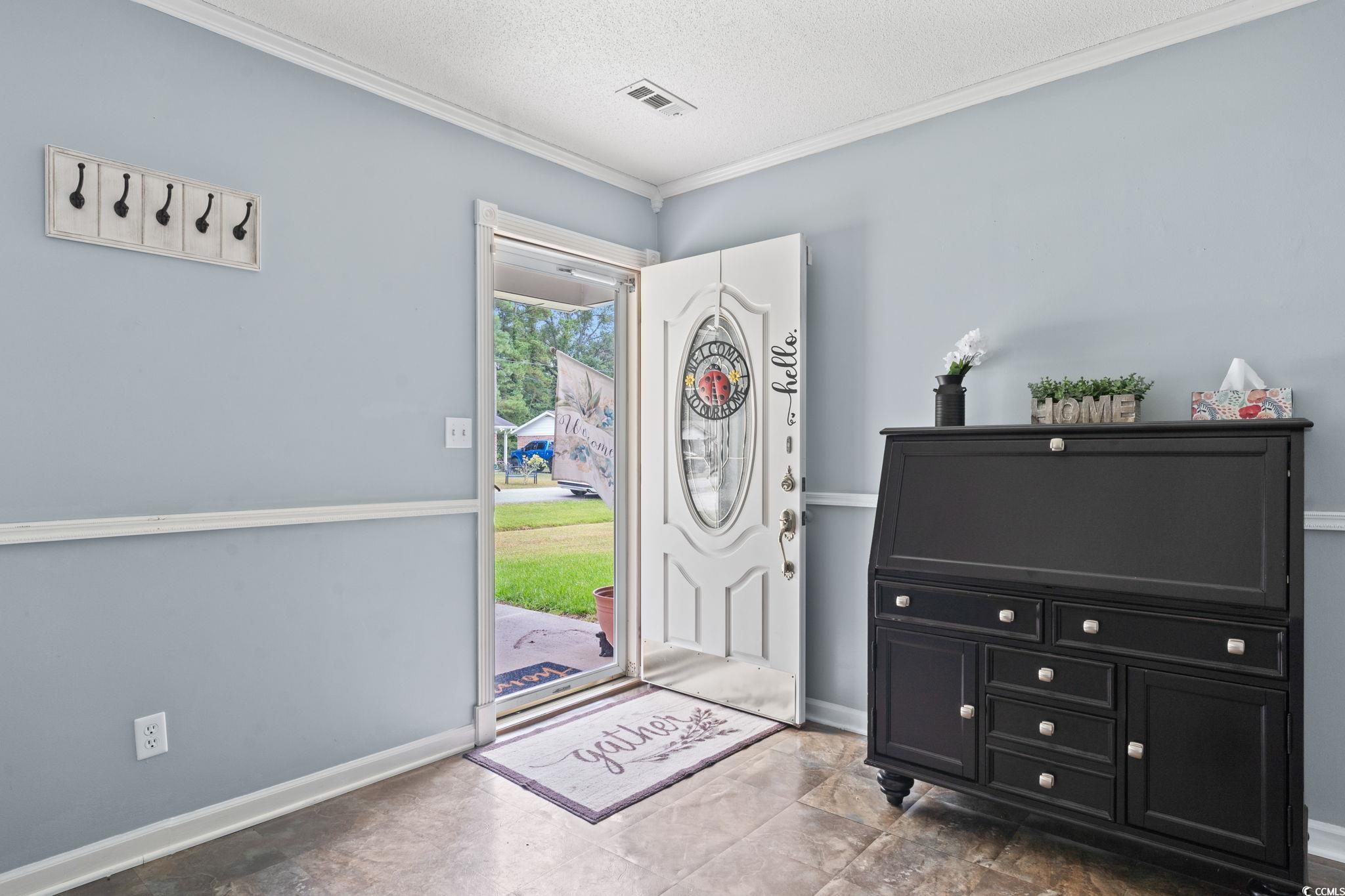 5675 Dogwood Circle