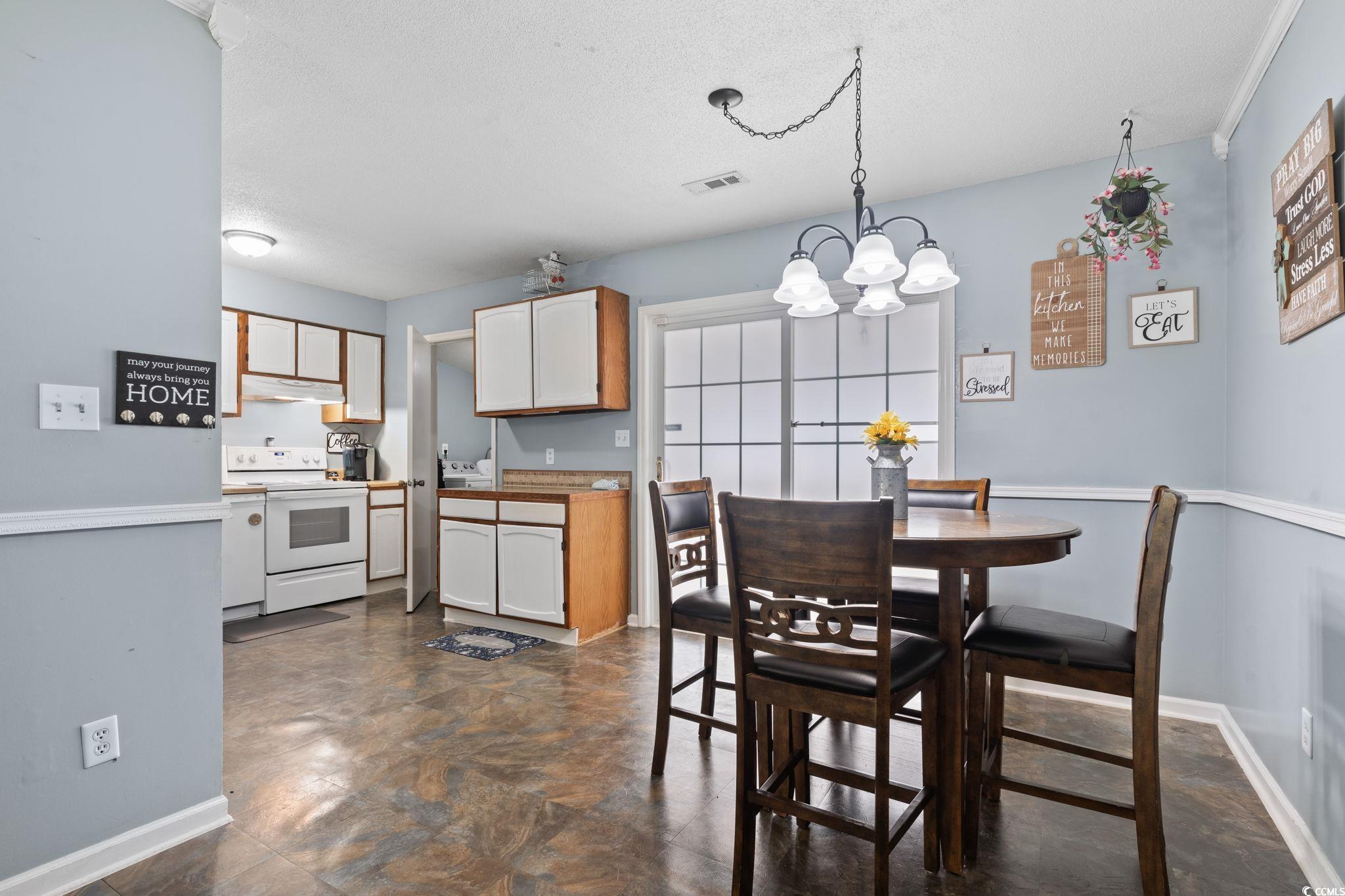 5675 Dogwood Circle