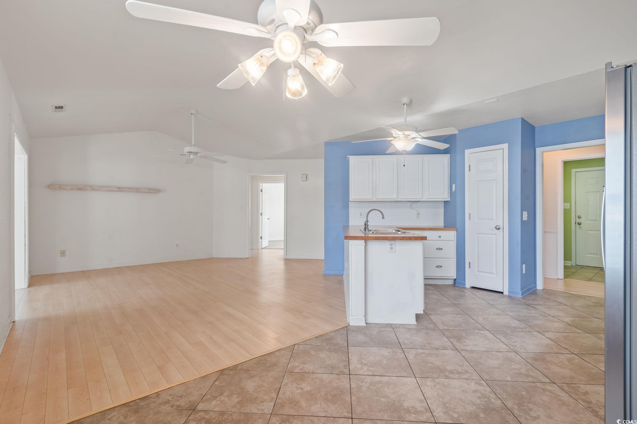 212 Silverbelle Blvd.