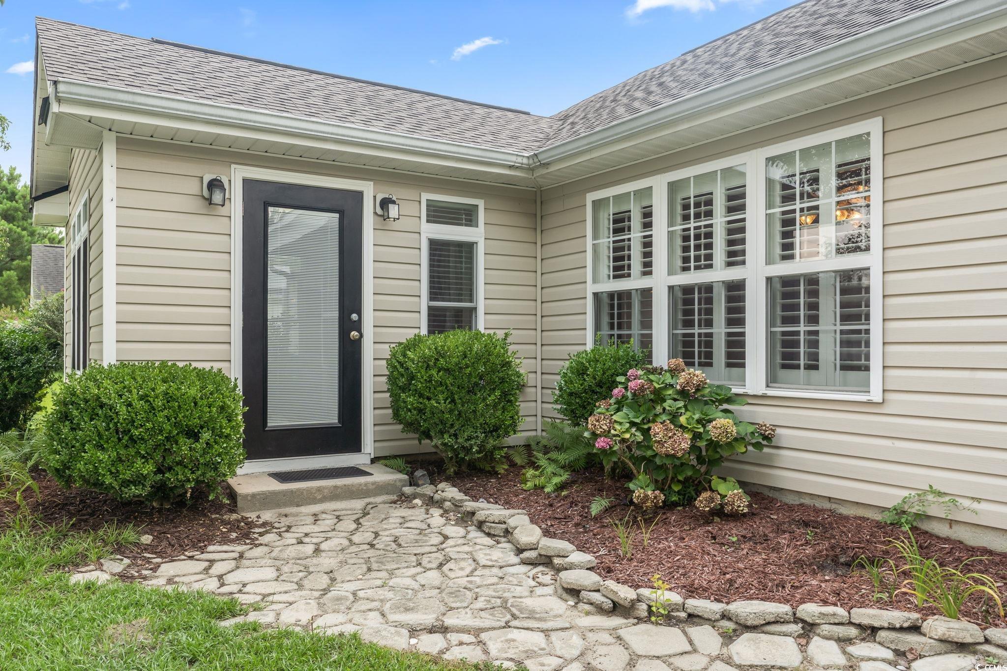 212 Silverbelle Blvd.
