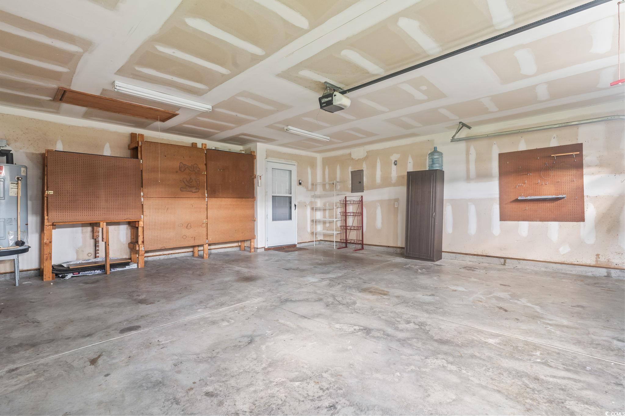 212 Silverbelle Blvd.