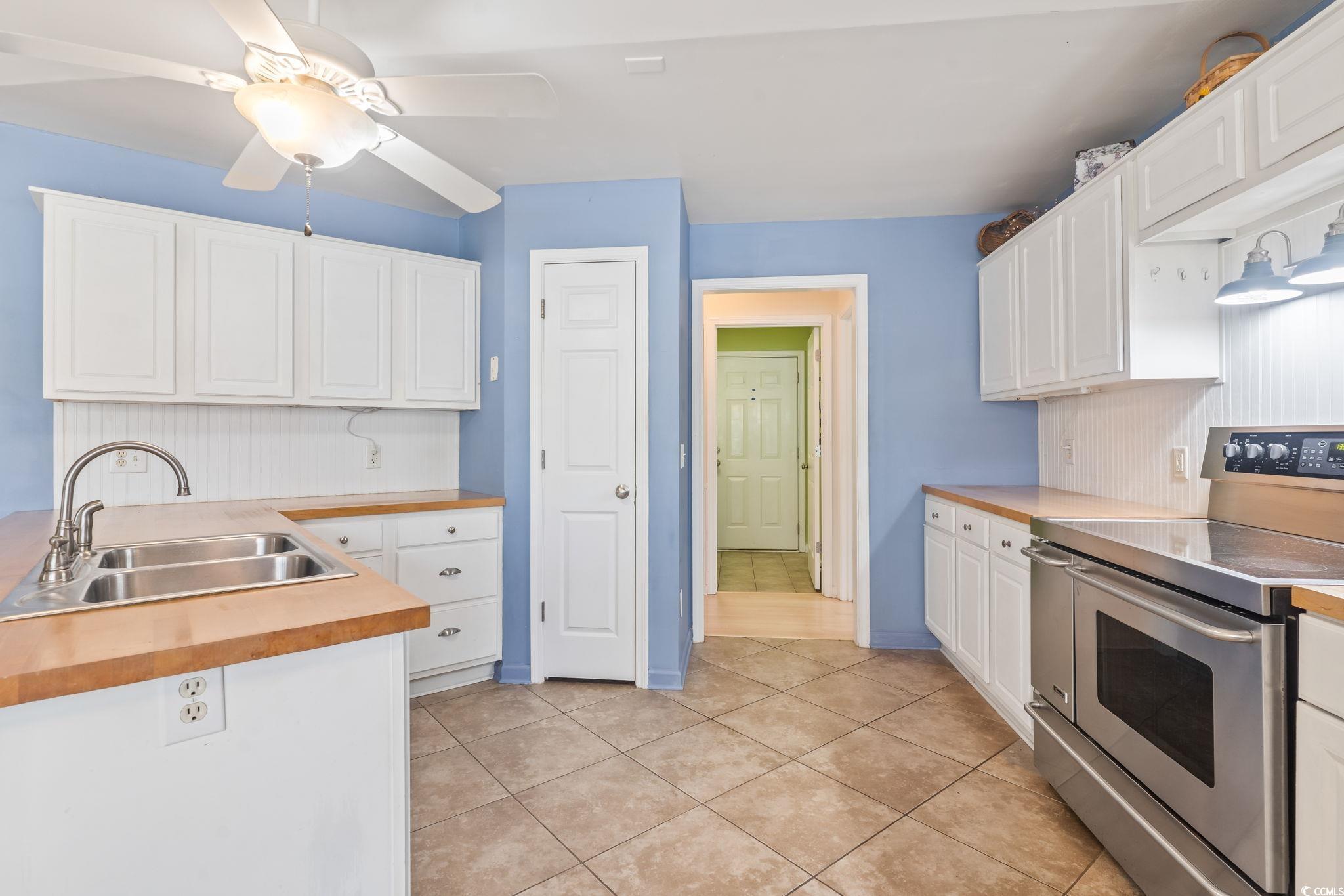 212 Silverbelle Blvd.
