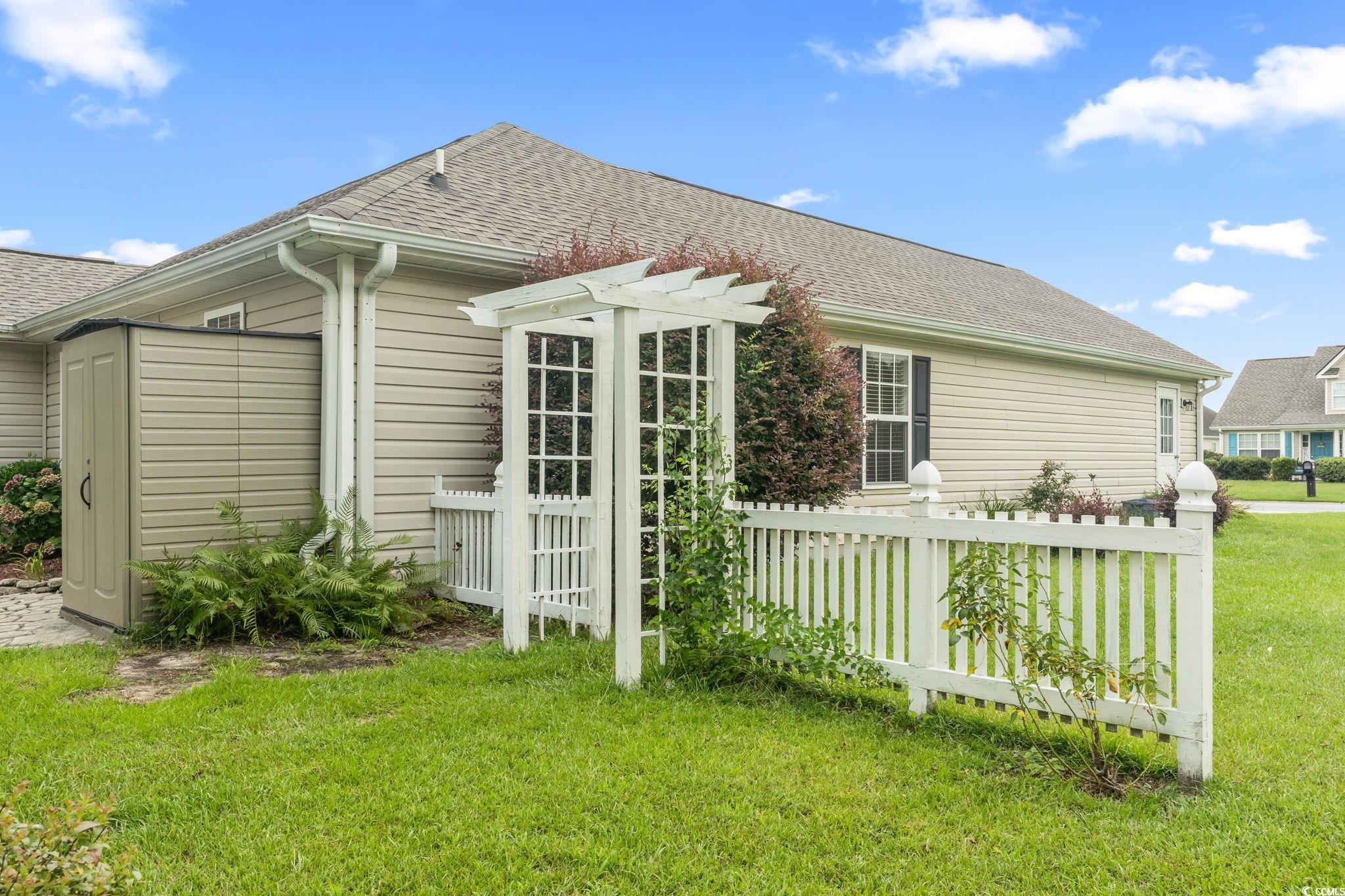 212 Silverbelle Blvd.