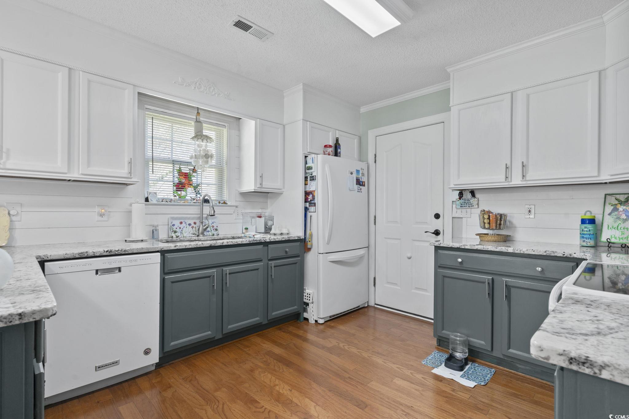 3607 Brampton Dr.