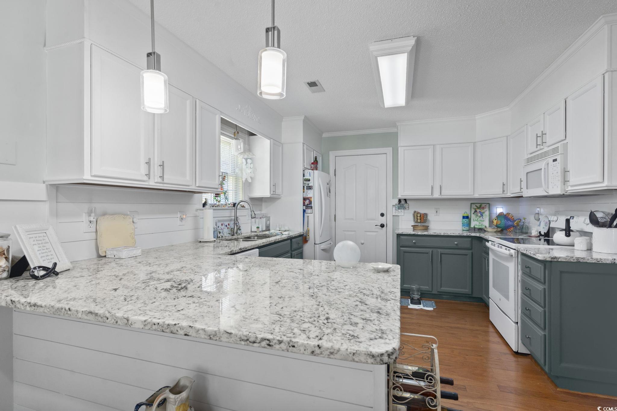 3607 Brampton Dr.