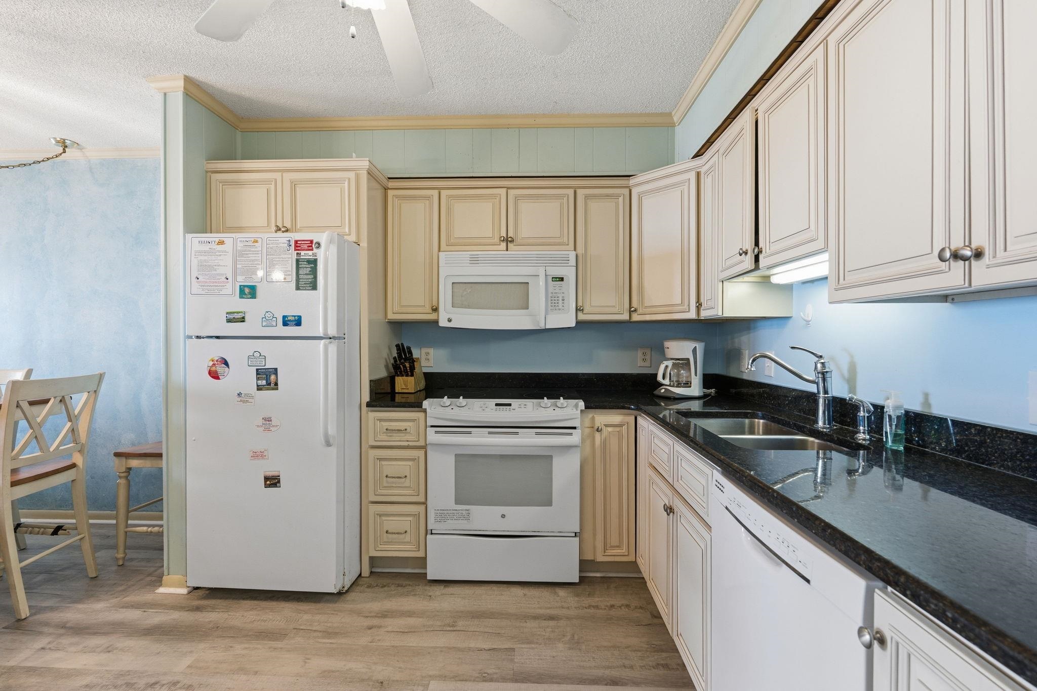 6000 N Ocean Blvd. Unit: 208