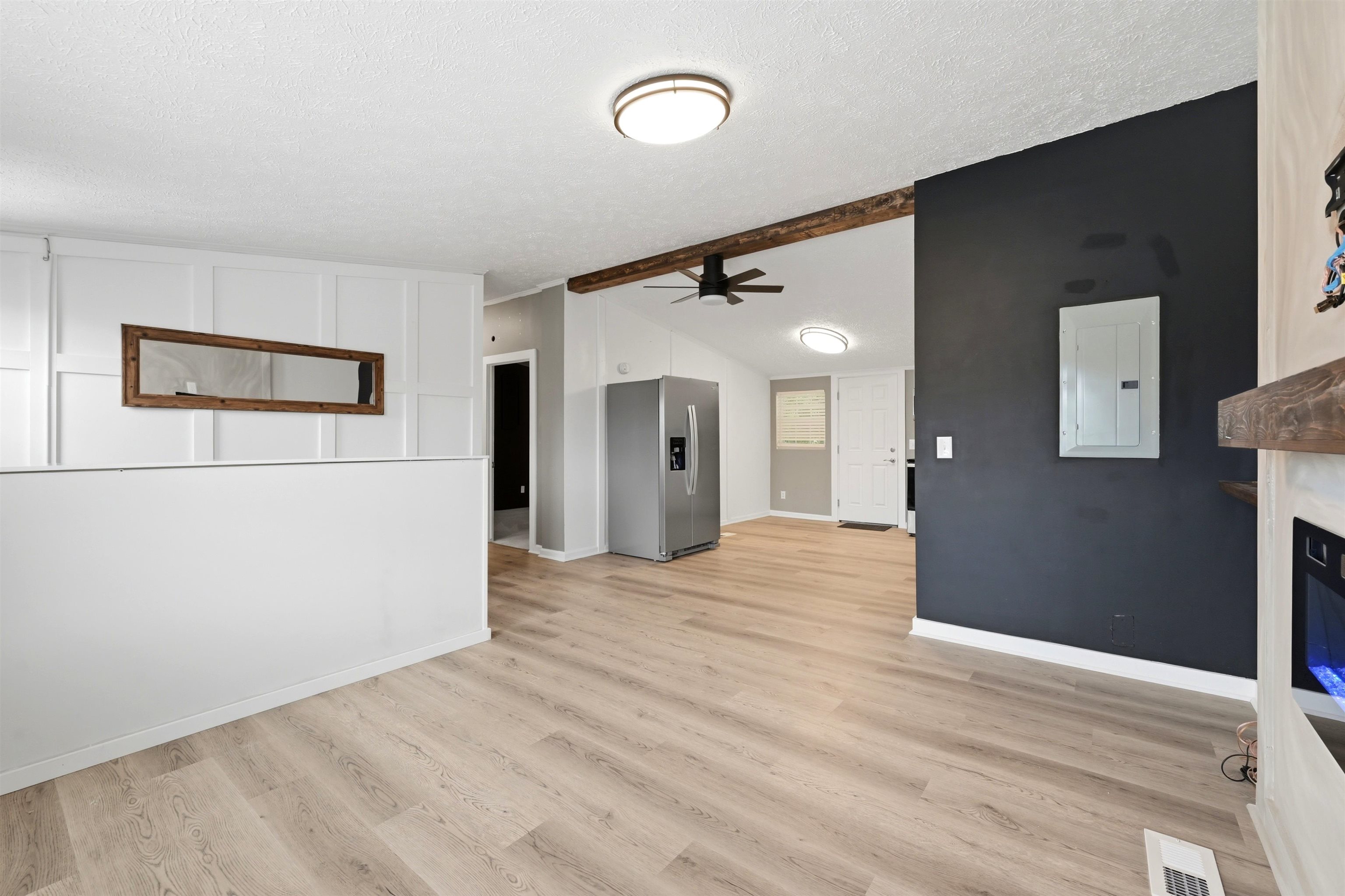 1037 Weslin Creek Dr.