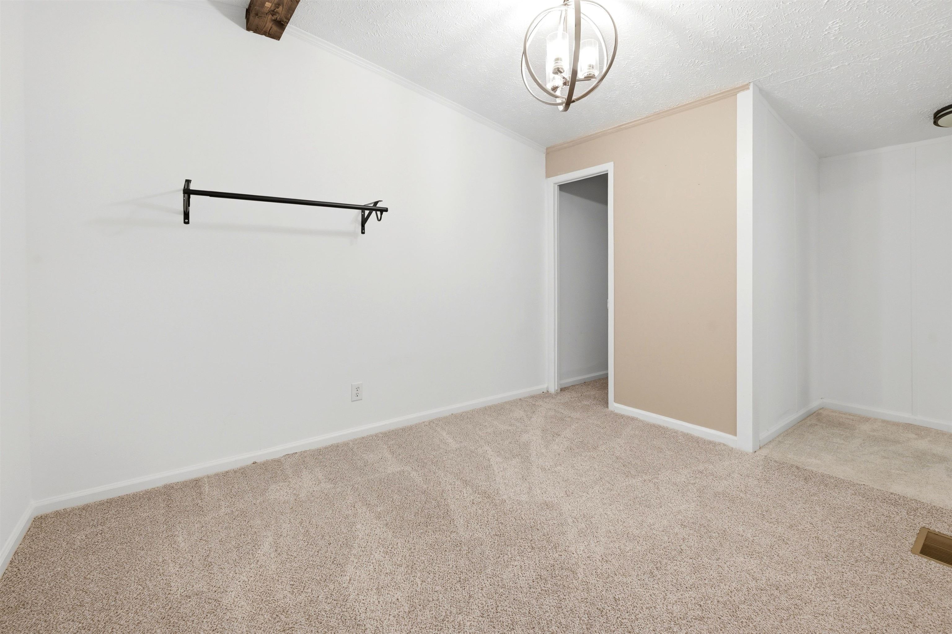 1037 Weslin Creek Dr.