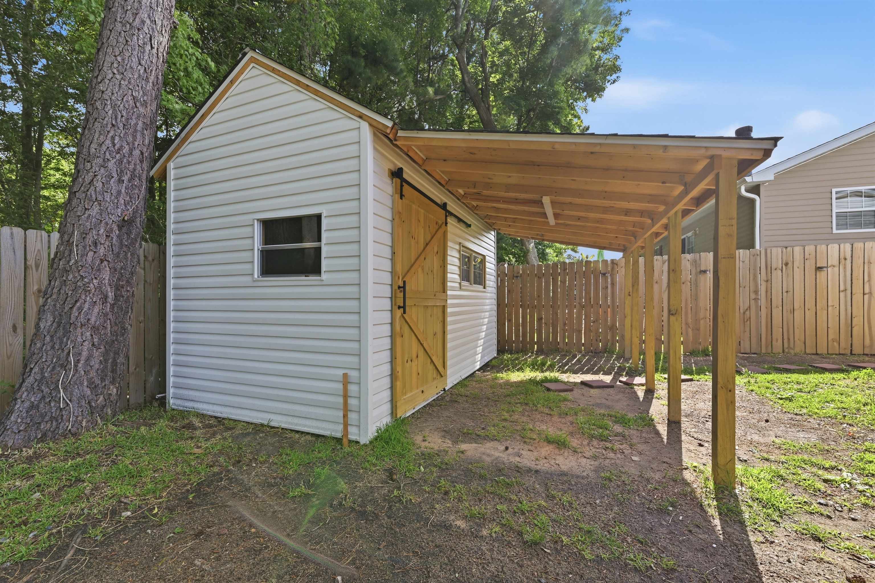 1037 Weslin Creek Dr.