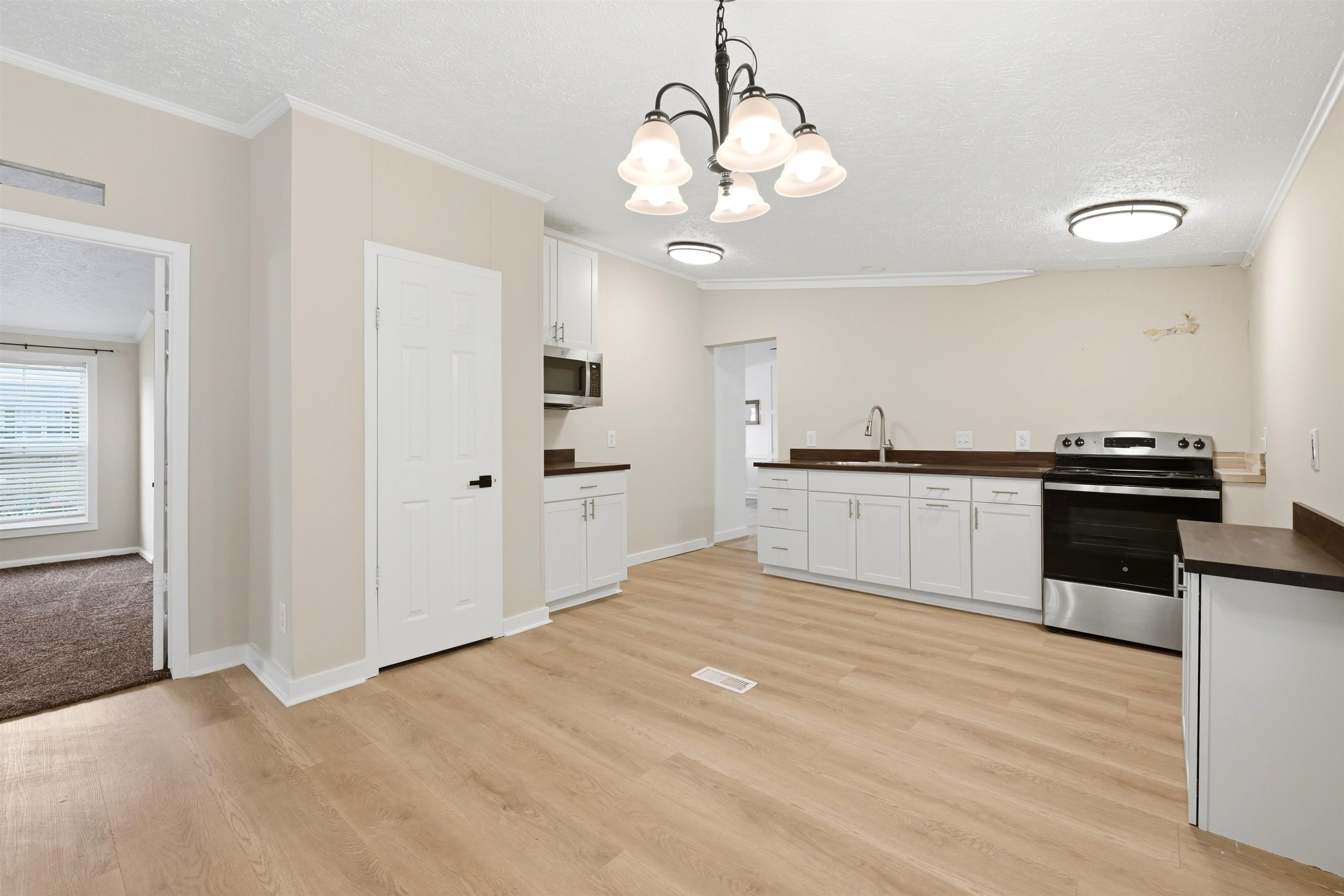 1037 Weslin Creek Dr.