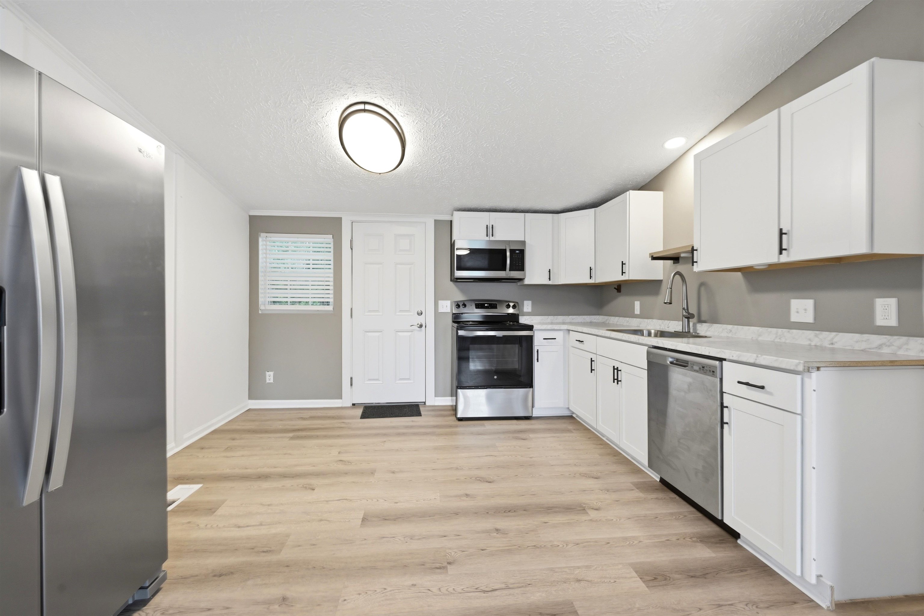 1037 Weslin Creek Dr.