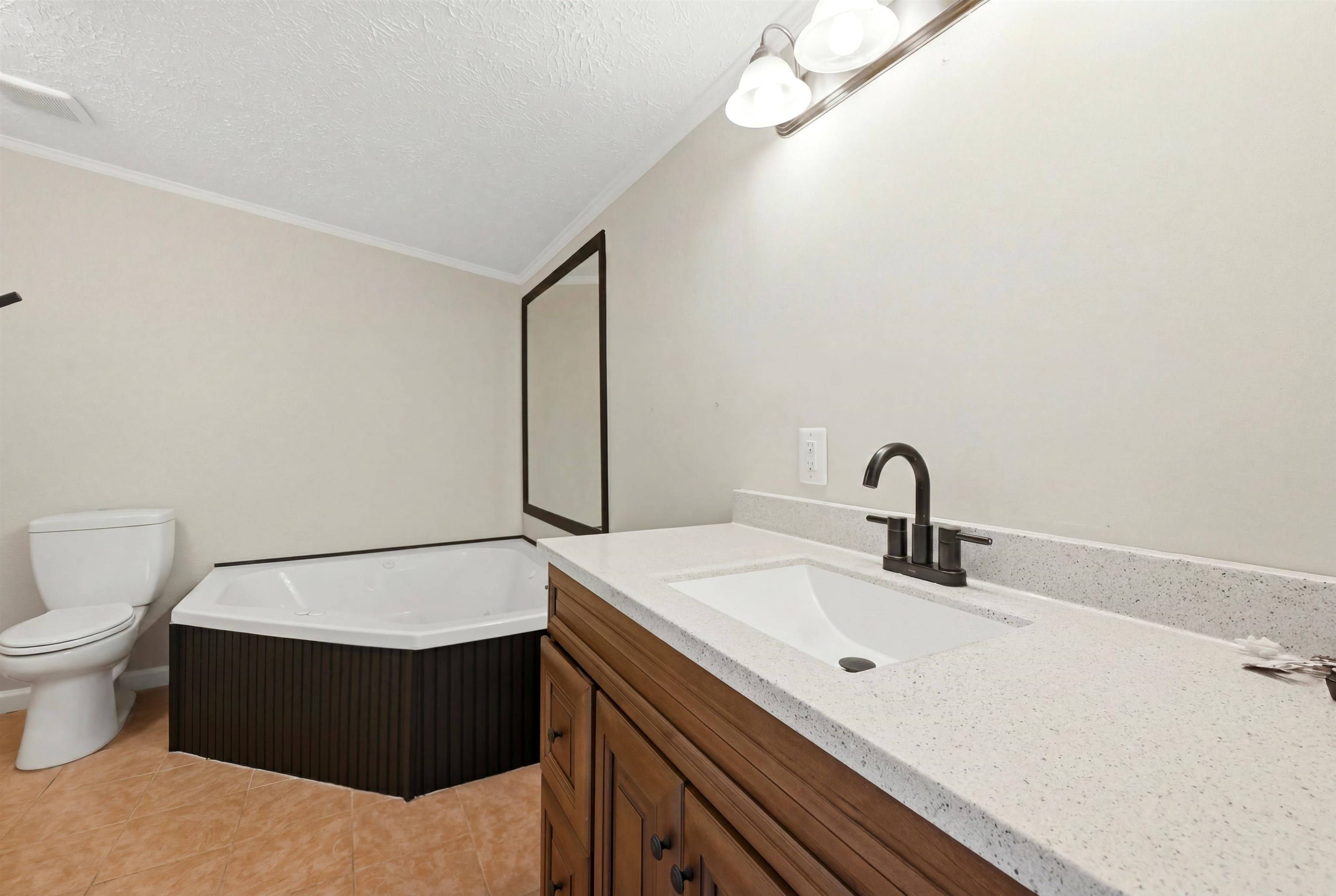 1037 Weslin Creek Dr.