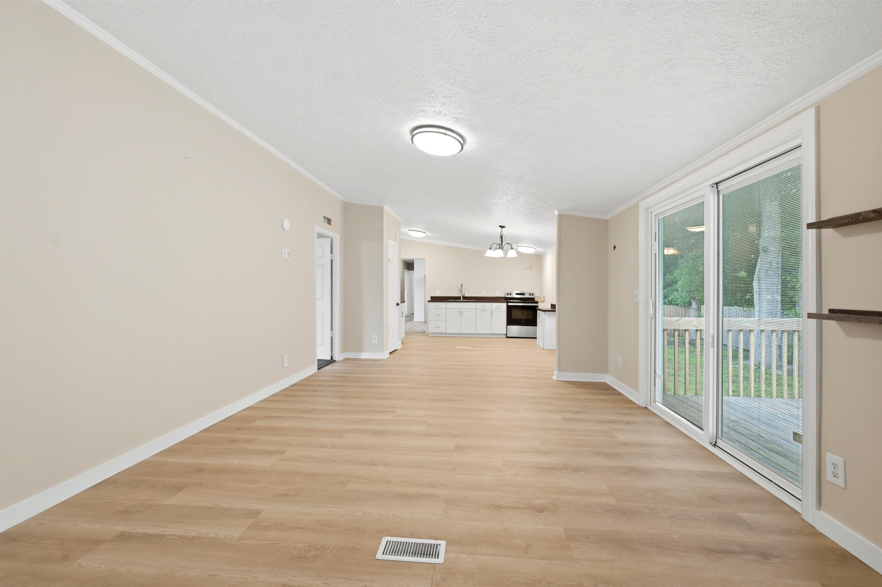 1037 Weslin Creek Dr.