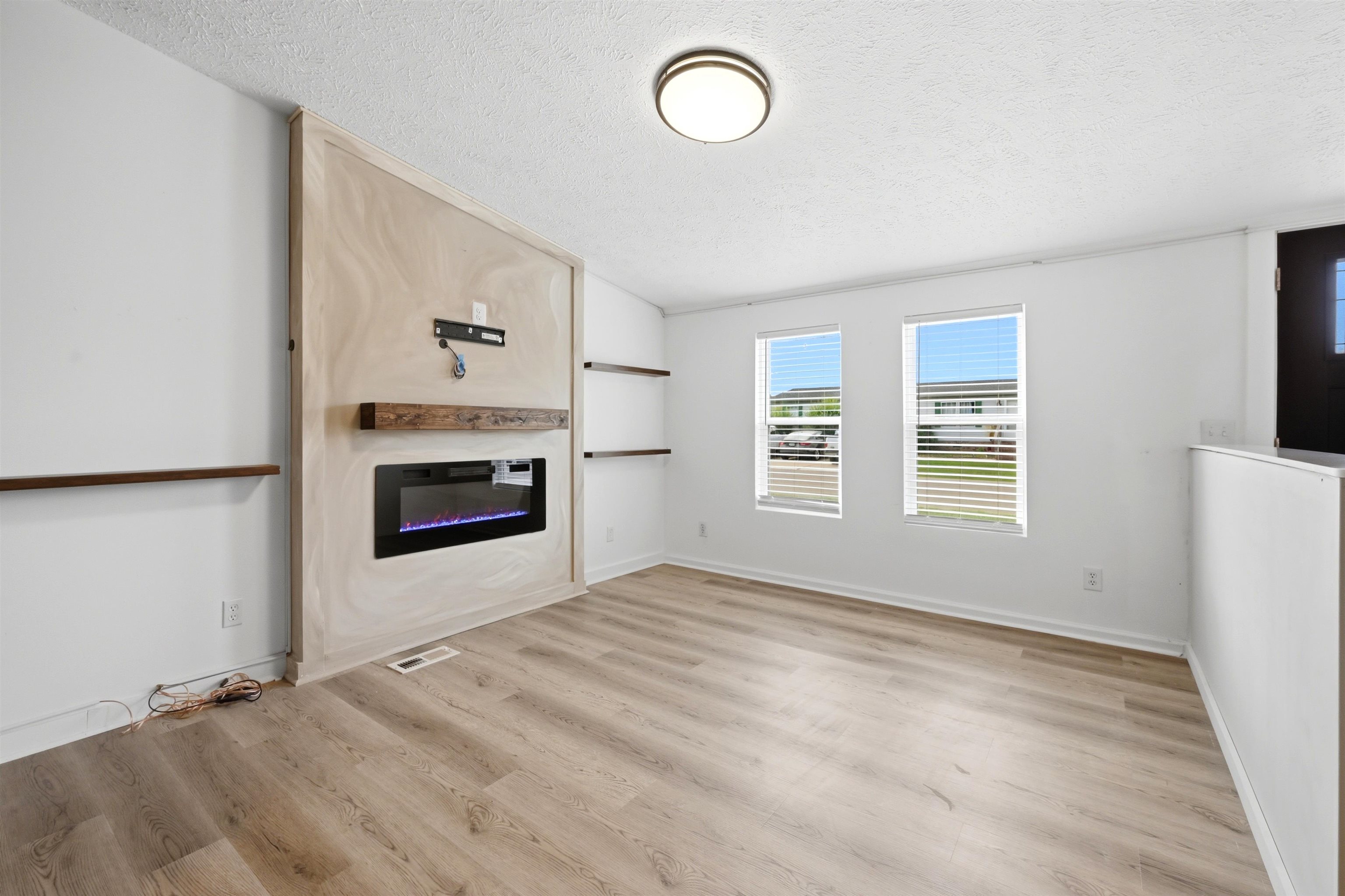 1037 Weslin Creek Dr.