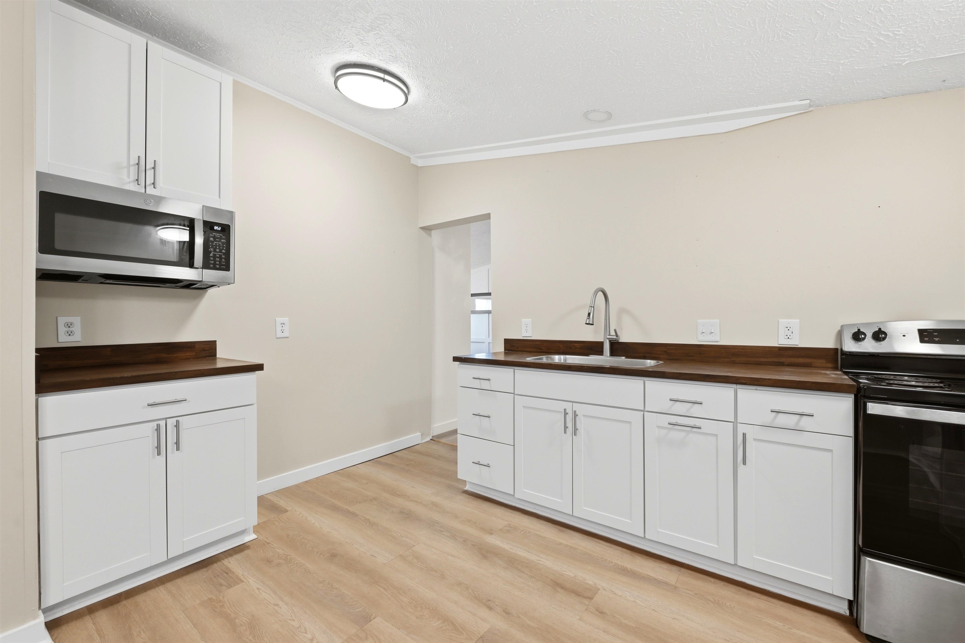 1037 Weslin Creek Dr.