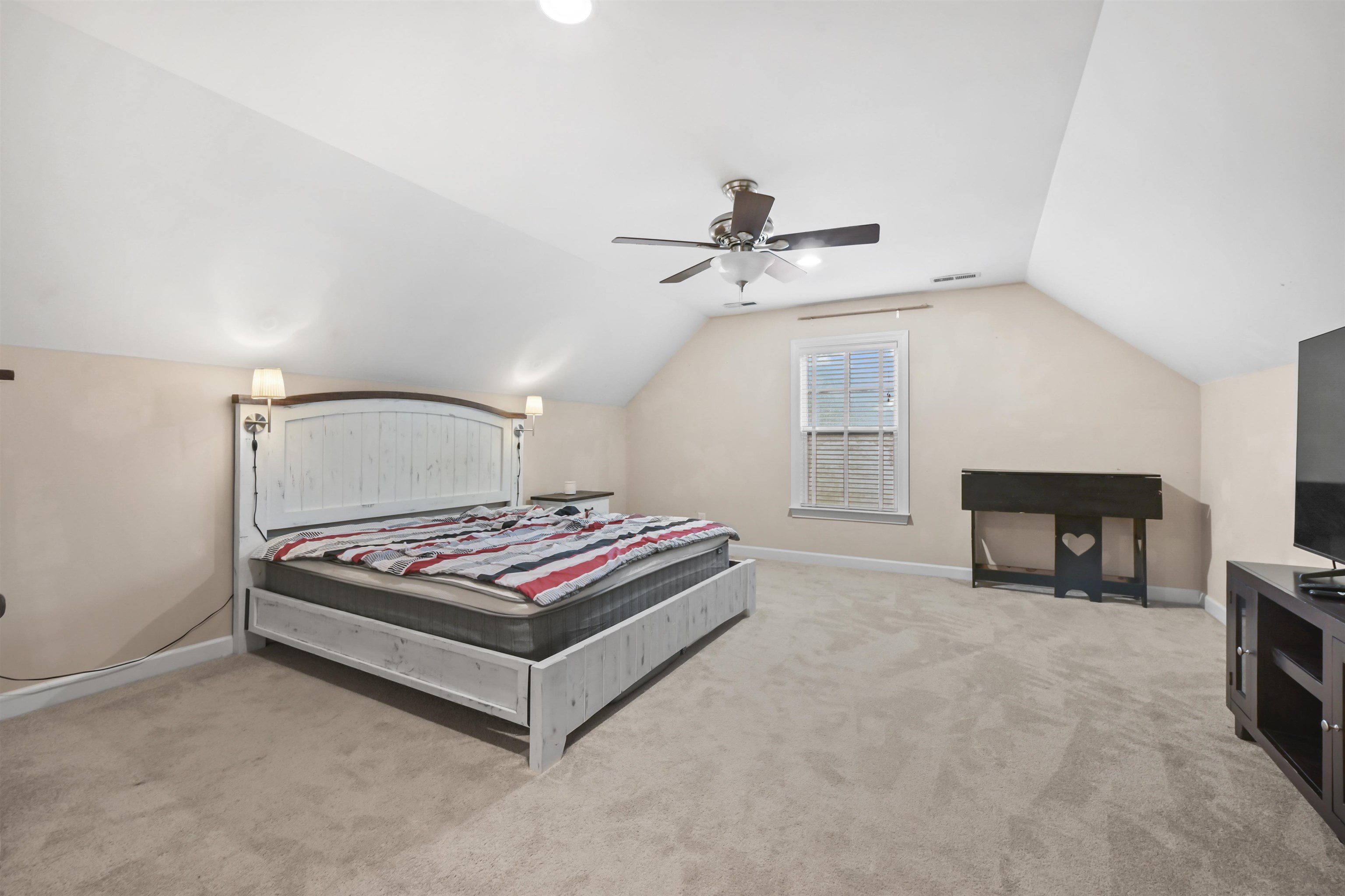 499 Trestle Way