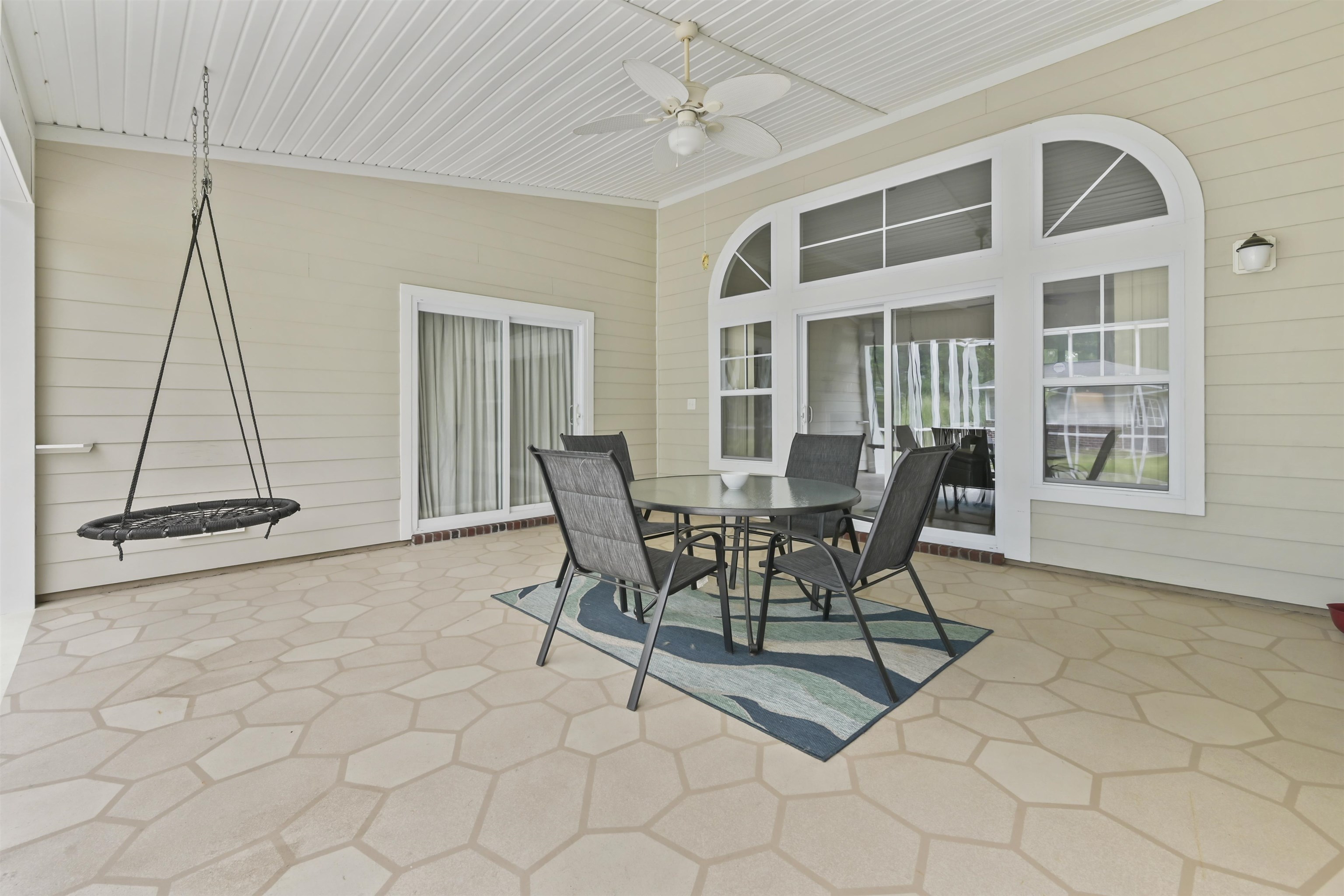 499 Trestle Way