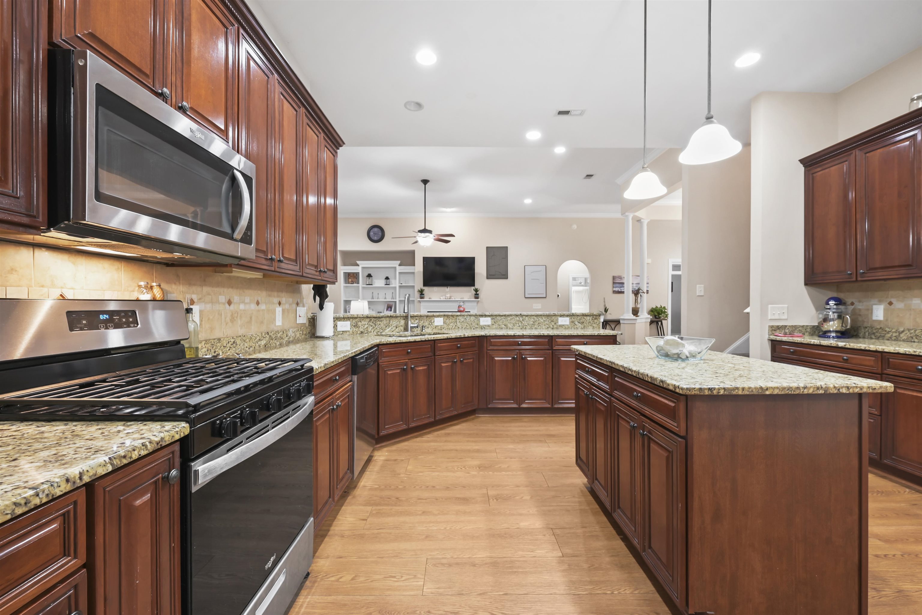 499 Trestle Way