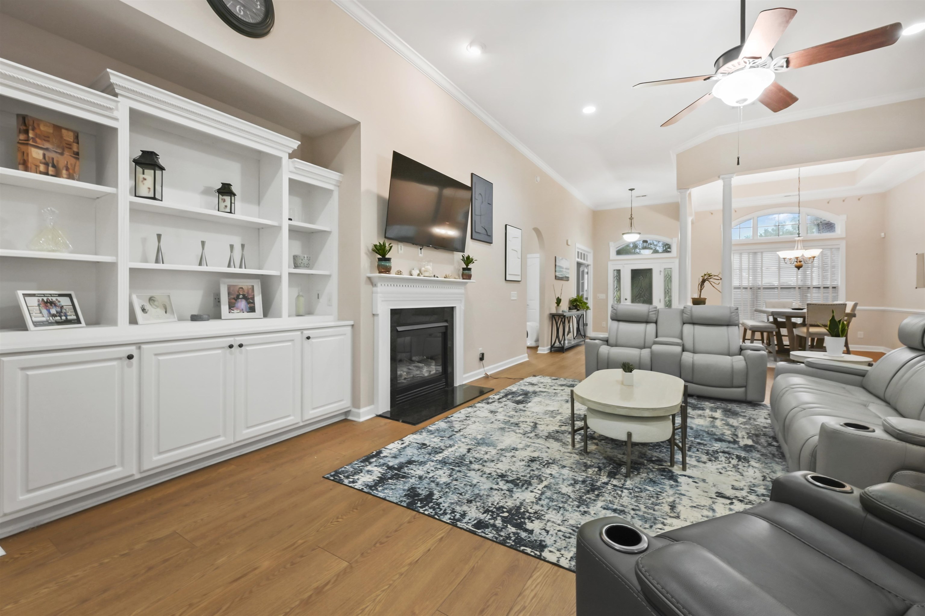 499 Trestle Way