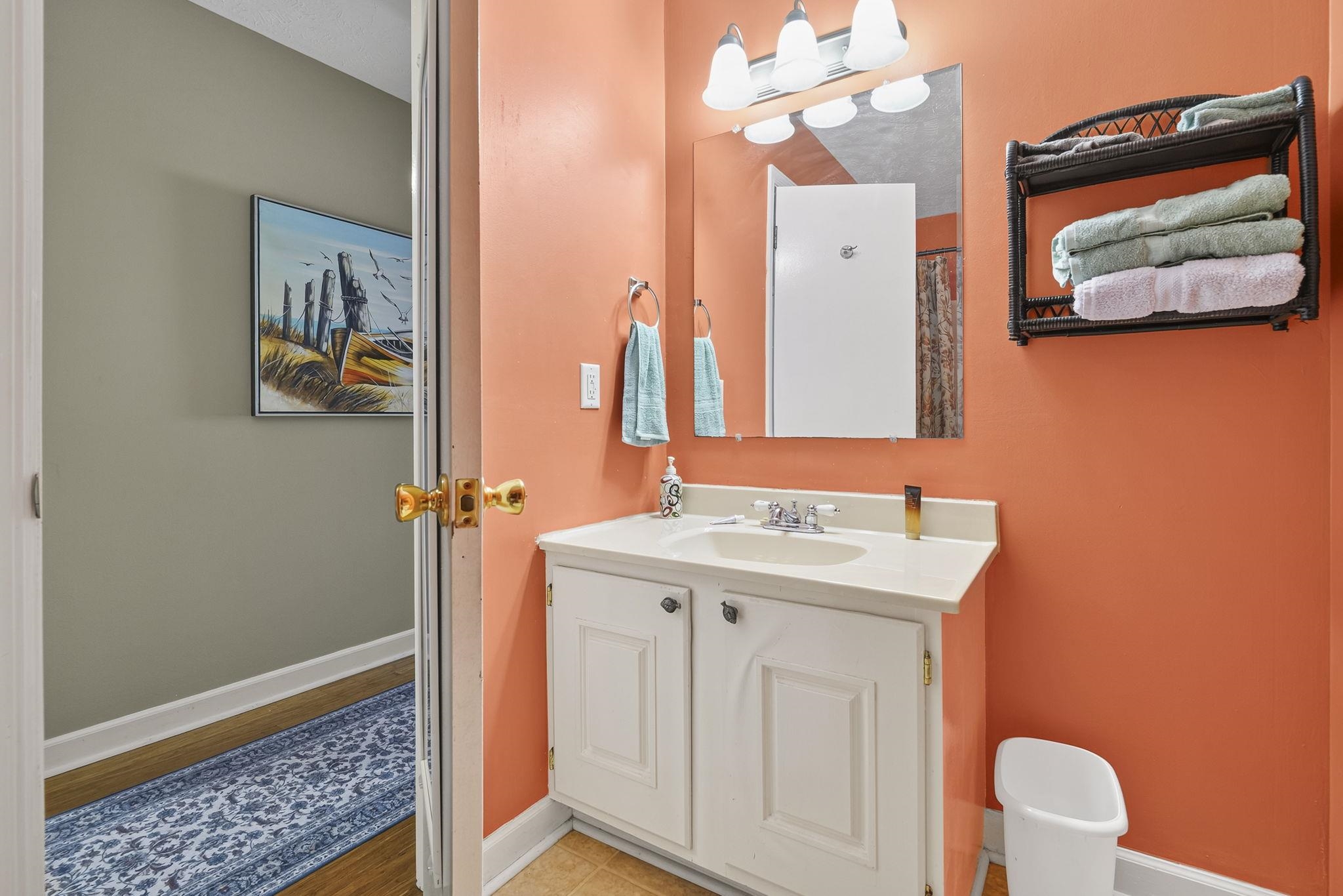 409 28th Ave. S Unit: 4