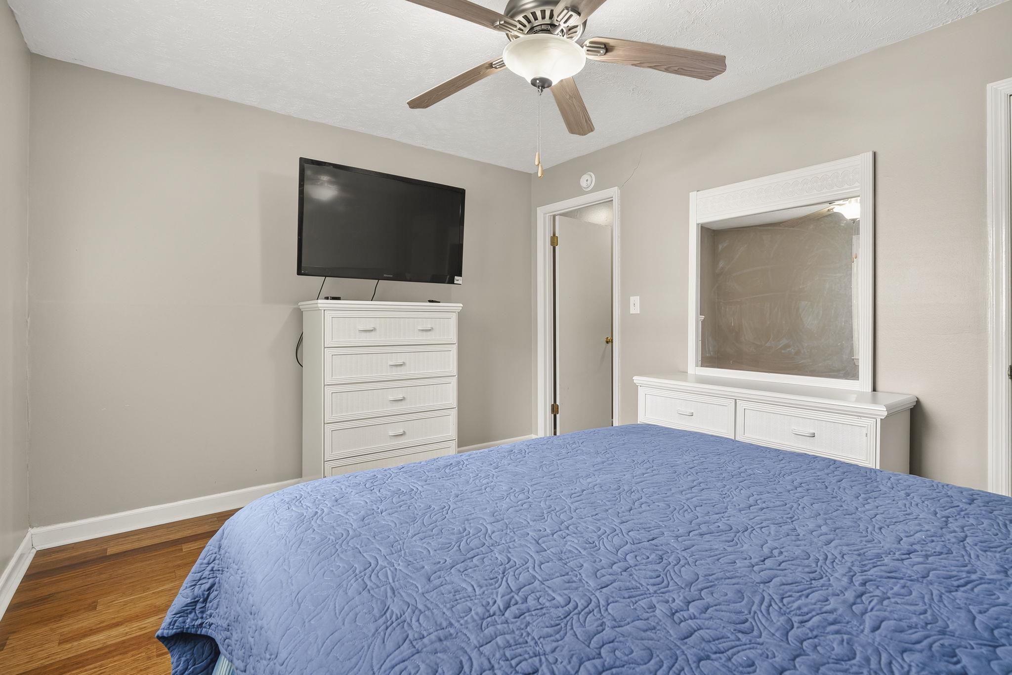 409 28th Ave. S Unit: 4