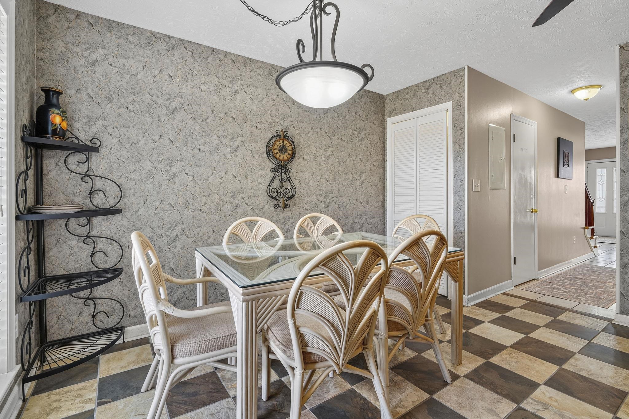 409 28th Ave. S Unit: 4
