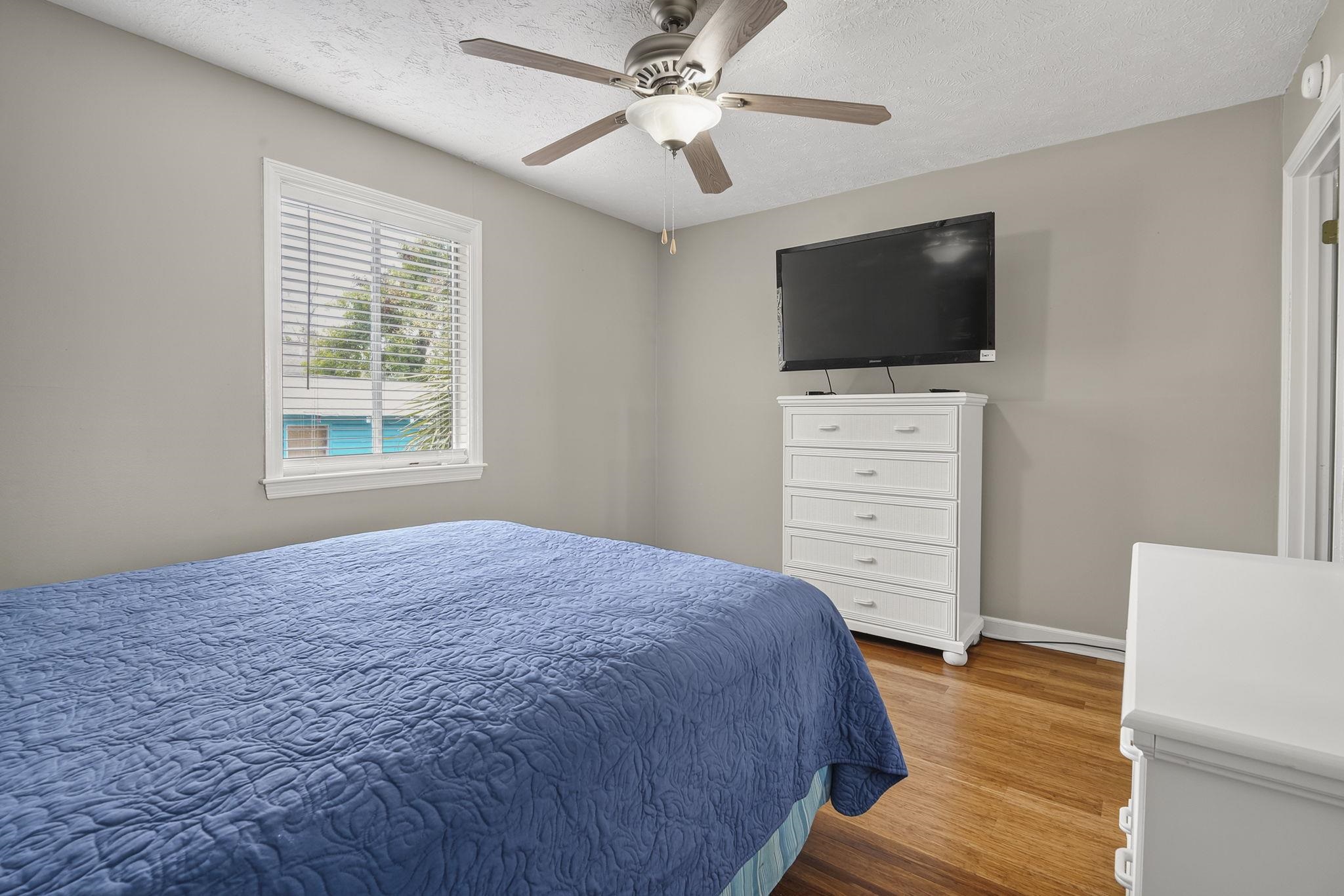 409 28th Ave. S Unit: 4