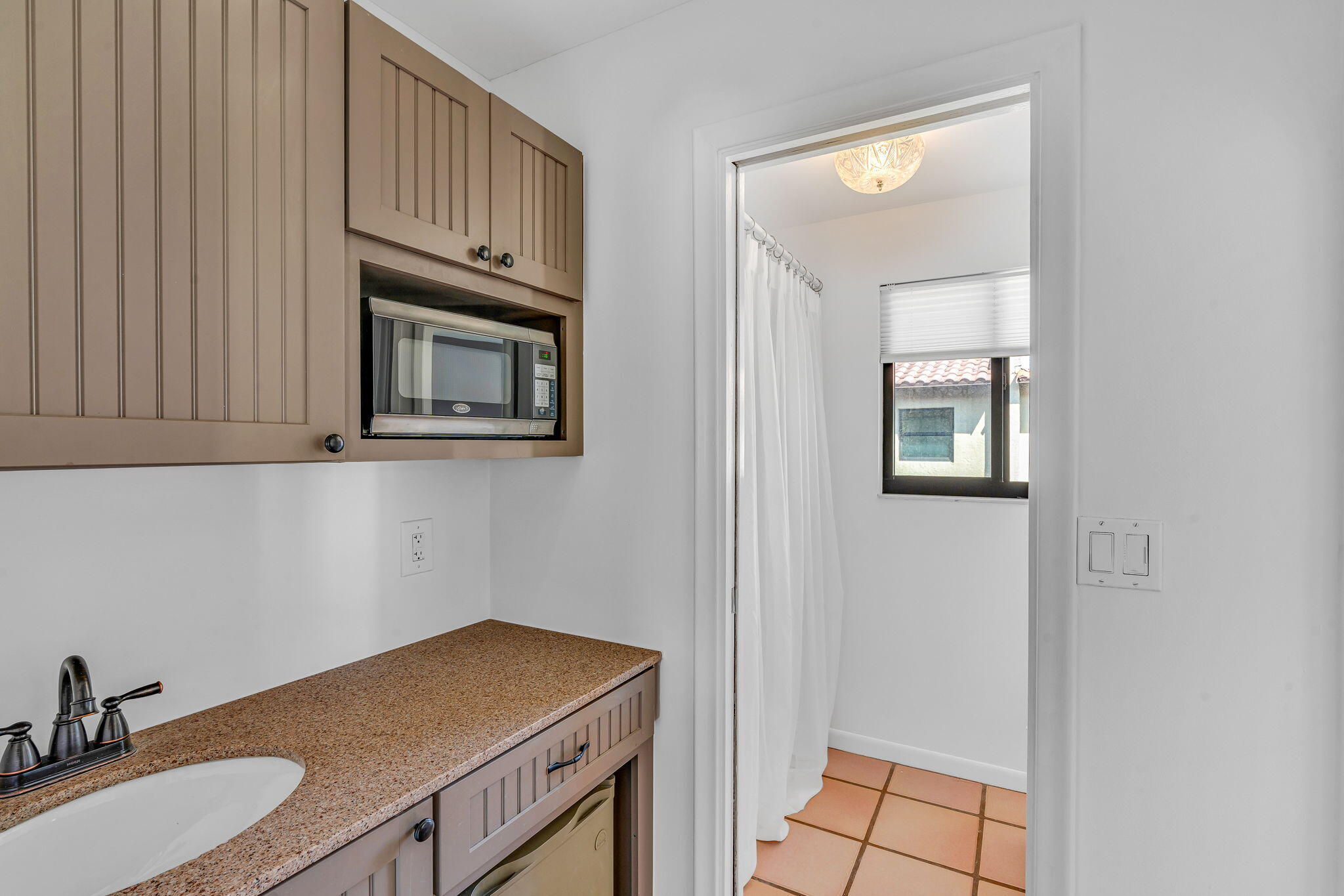 1616 Atlantic Boulevard Unit: 5