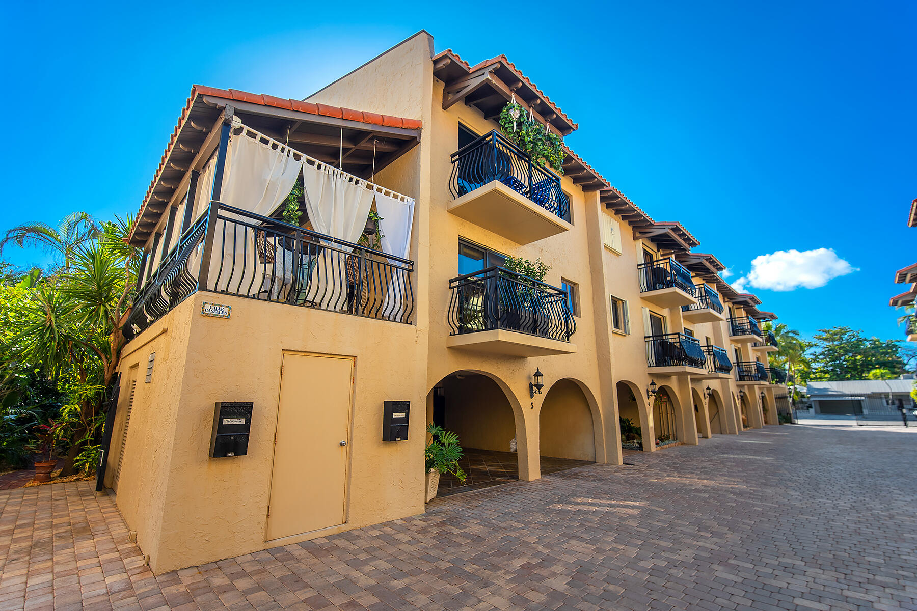 1616 Atlantic Boulevard Unit: 5