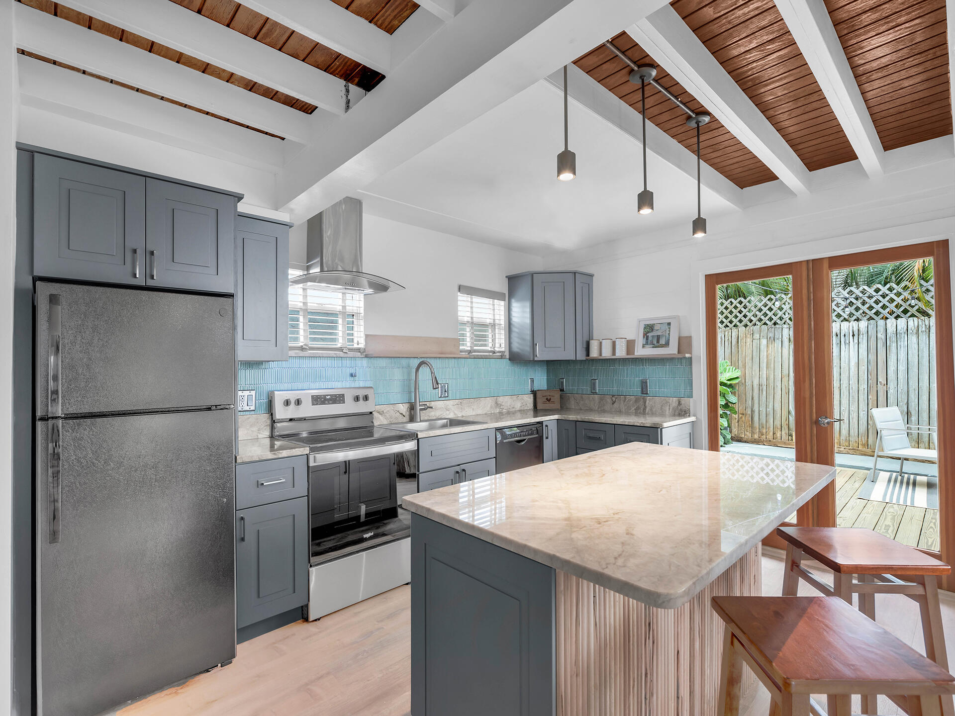 1510 Seminary Street Unit: B