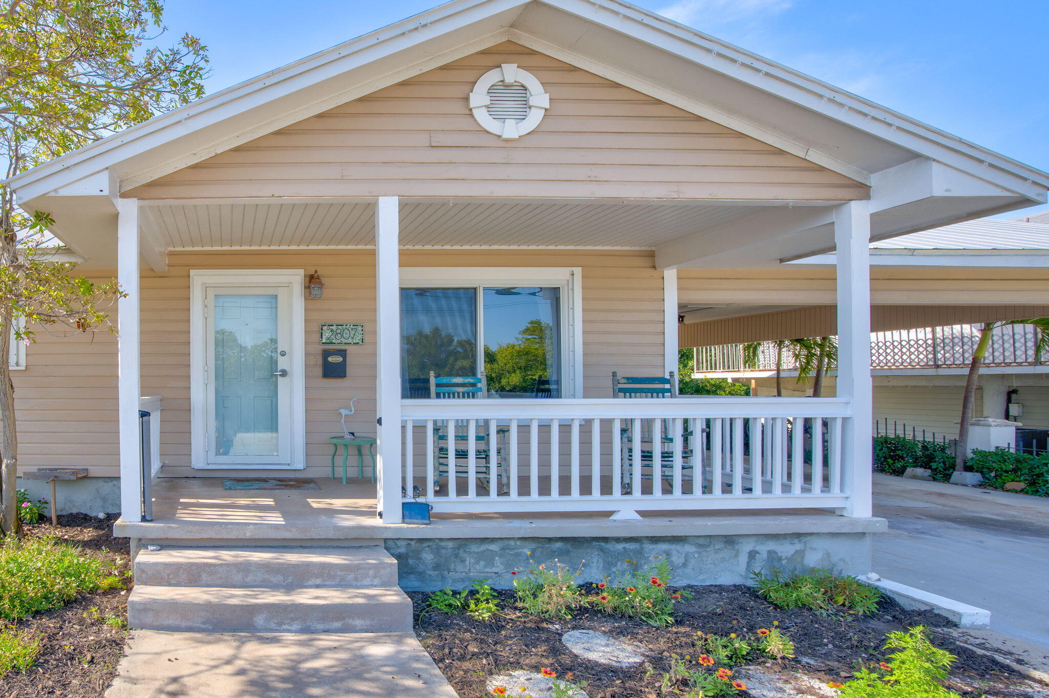 2807 Venetian Drive