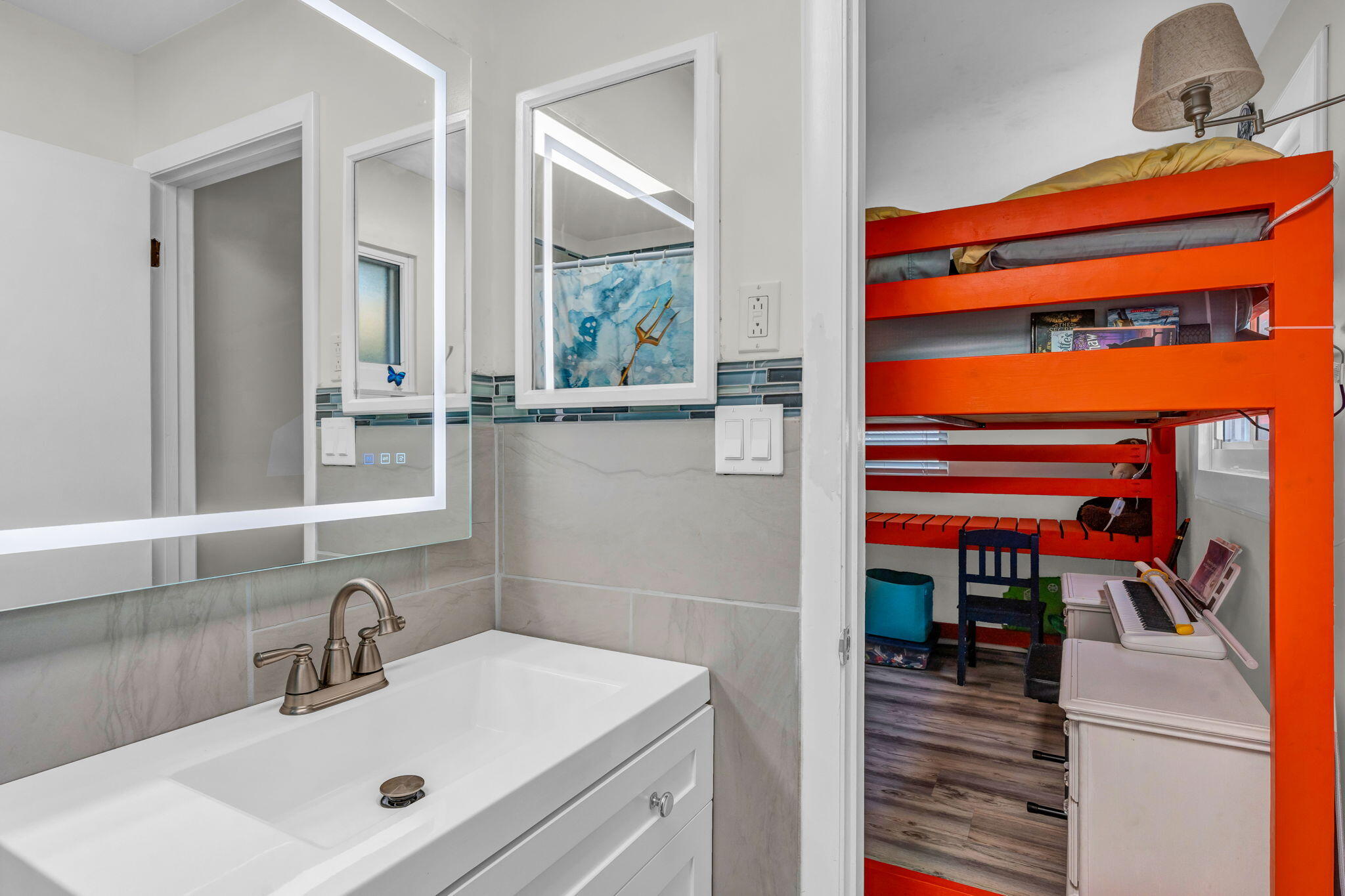 2807 Venetian Drive