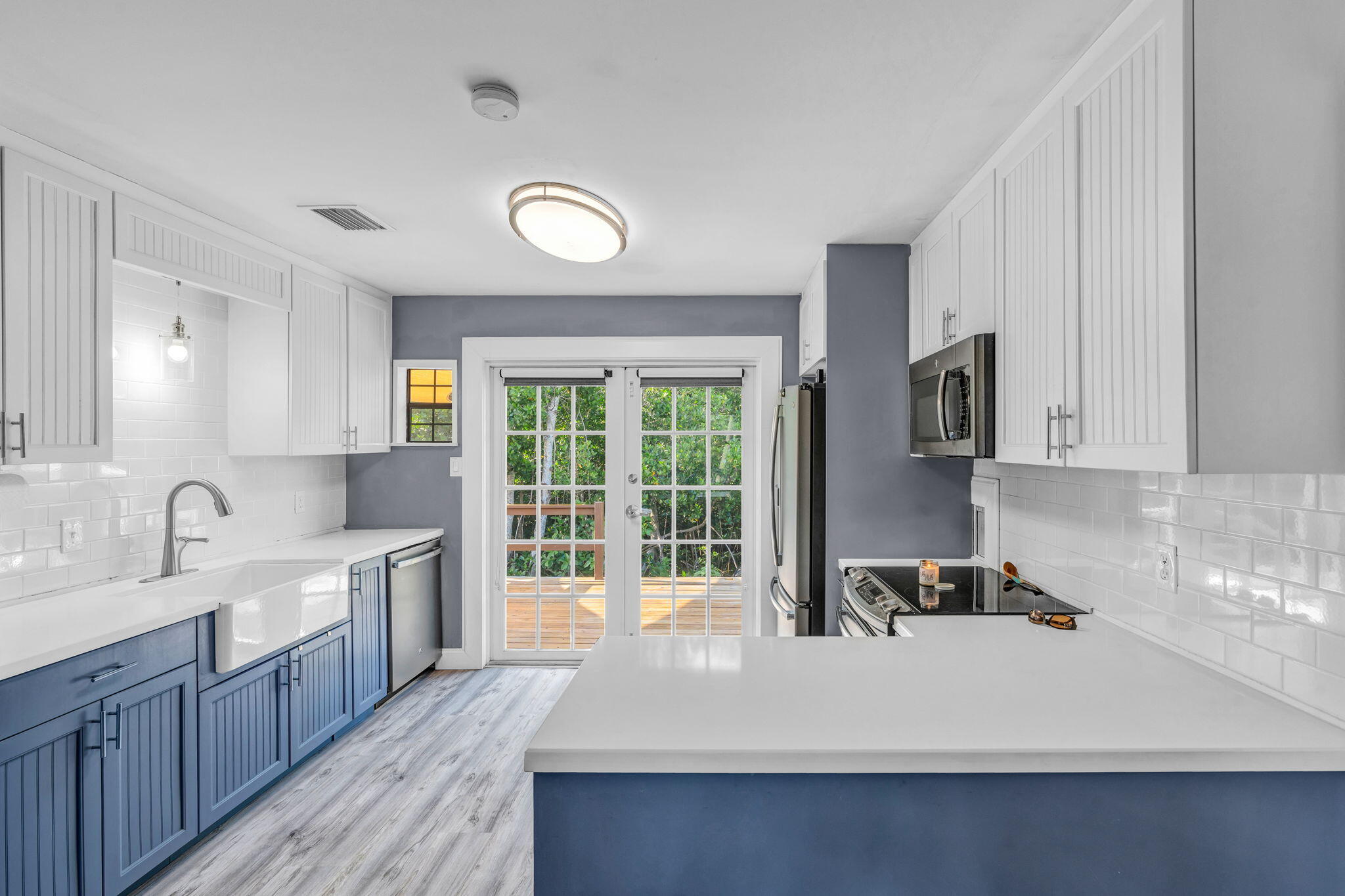 2807 Venetian Drive