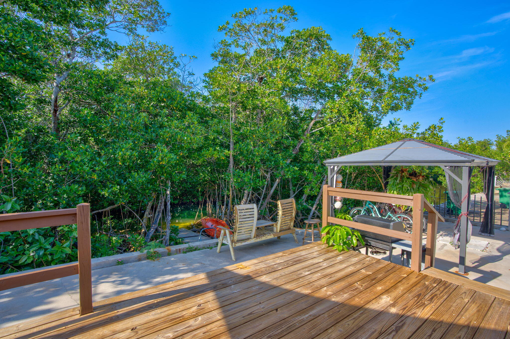 2807 Venetian Drive