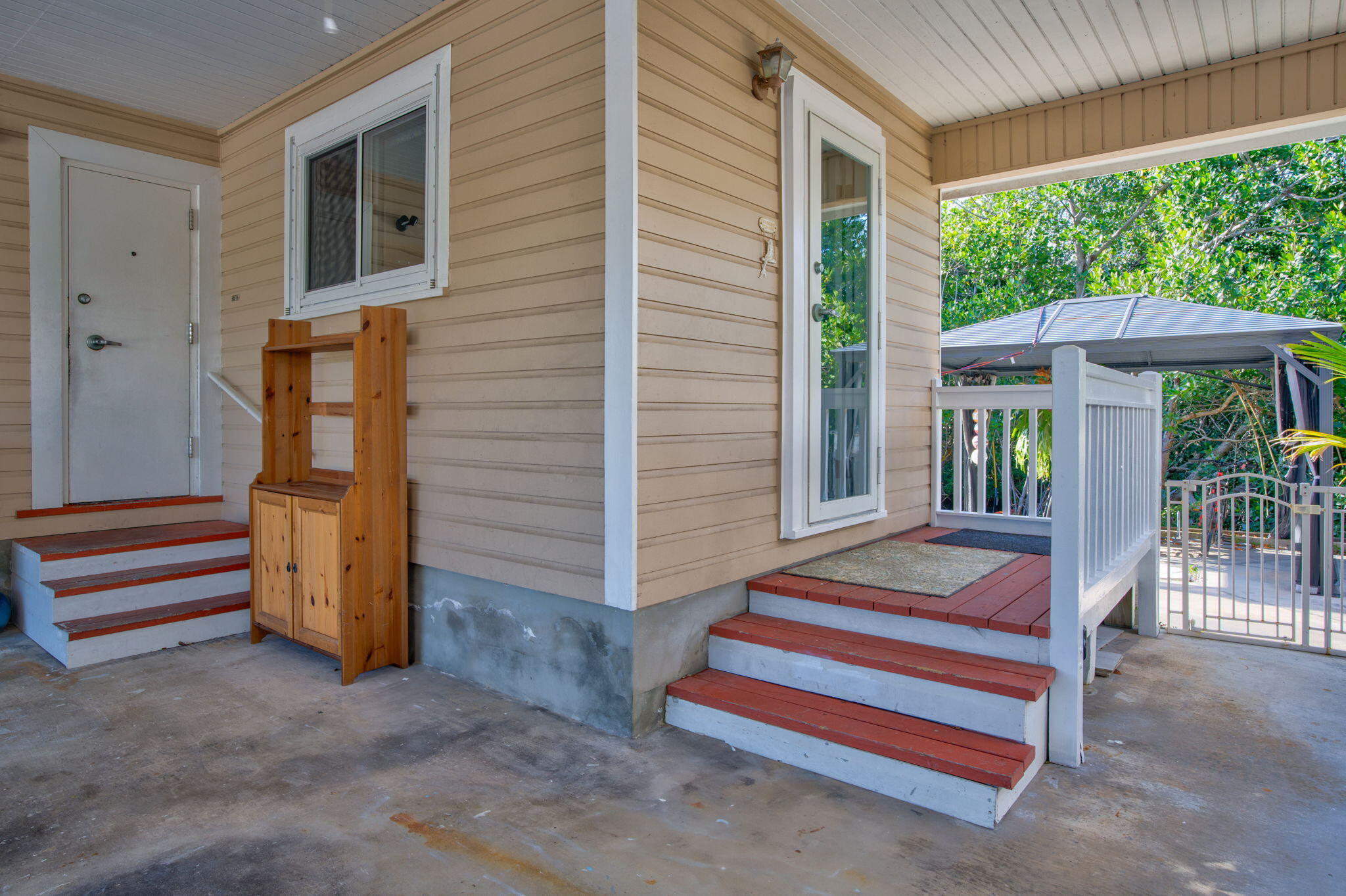 2807 Venetian Drive
