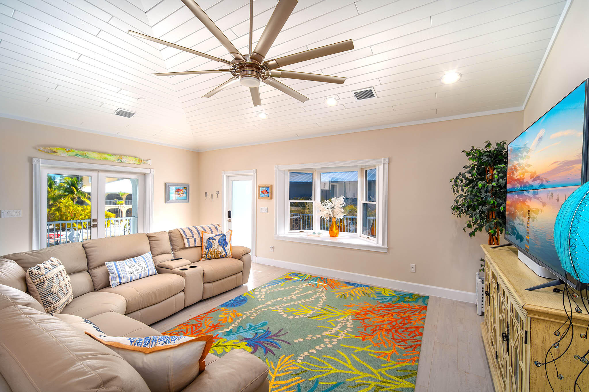 943 Flagship Drive