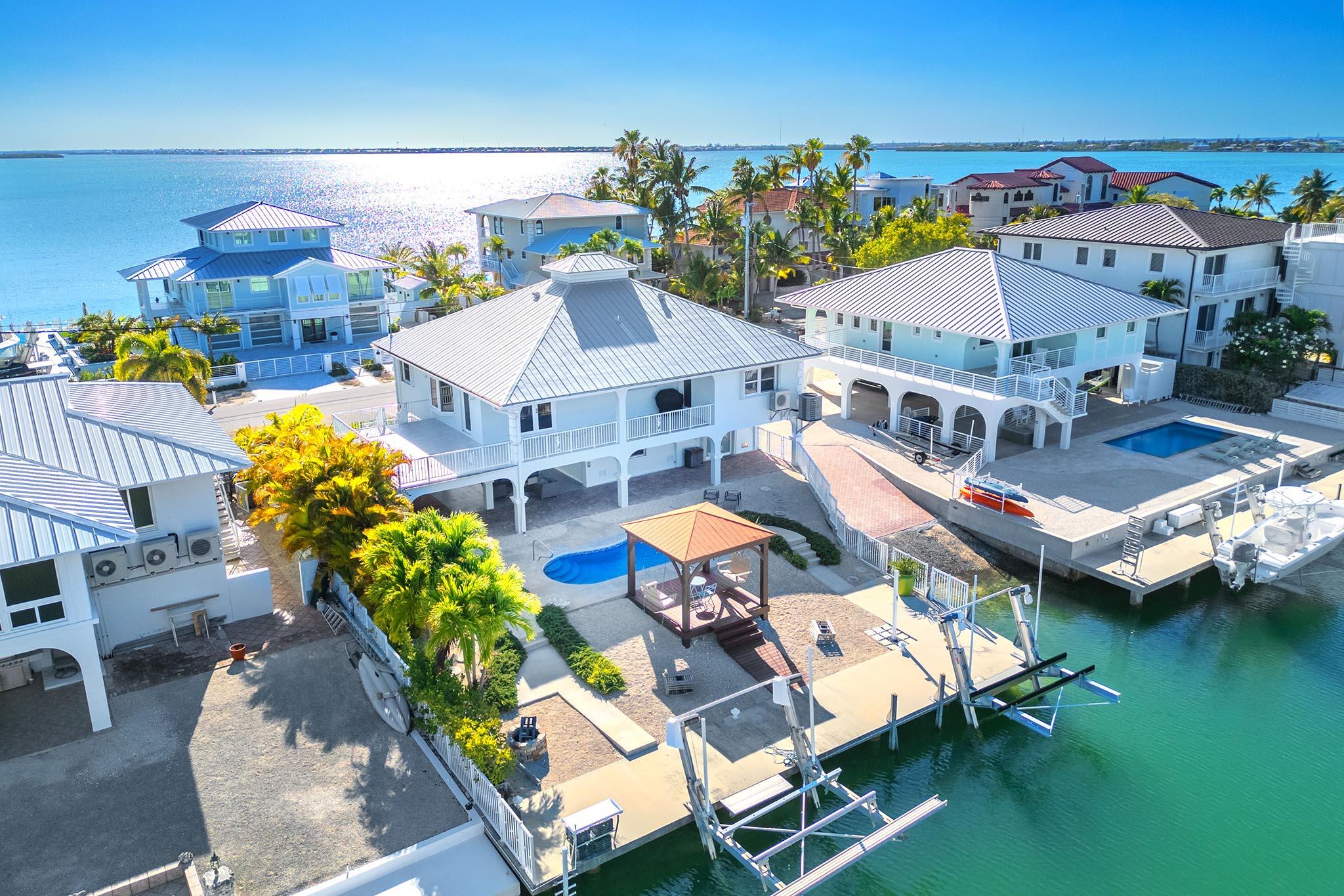943 Flagship Drive