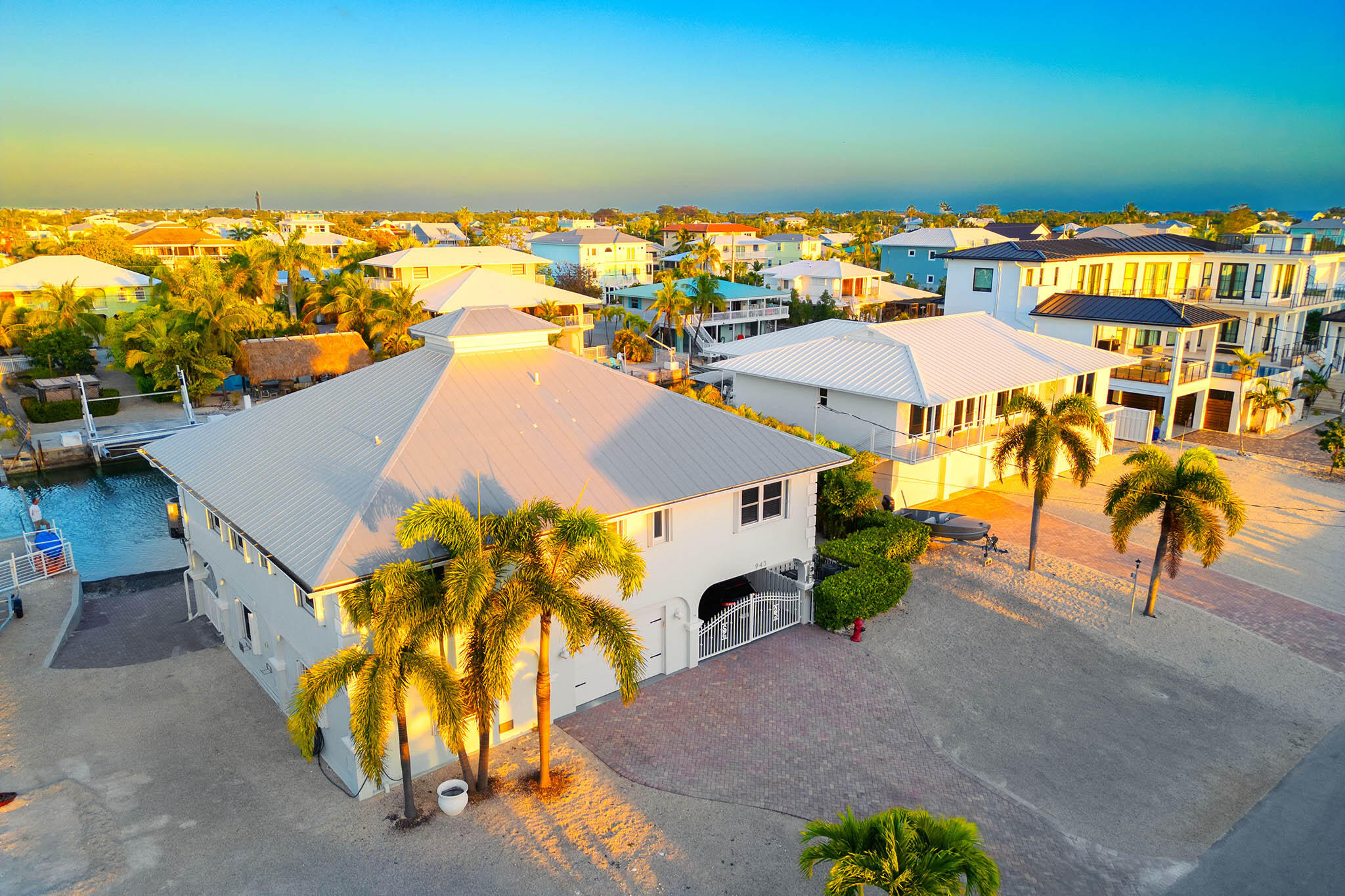 943 Flagship Drive