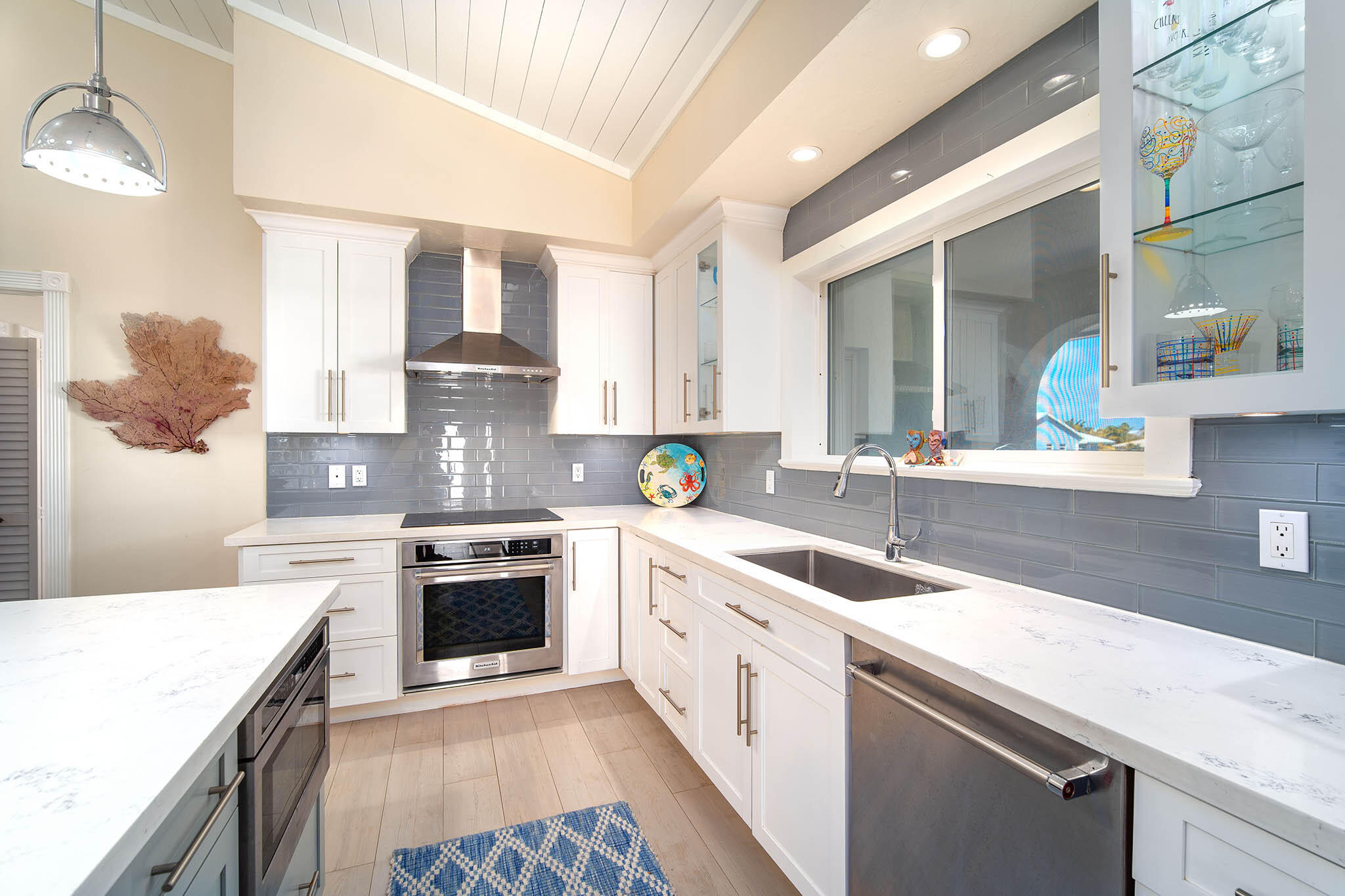 943 Flagship Drive