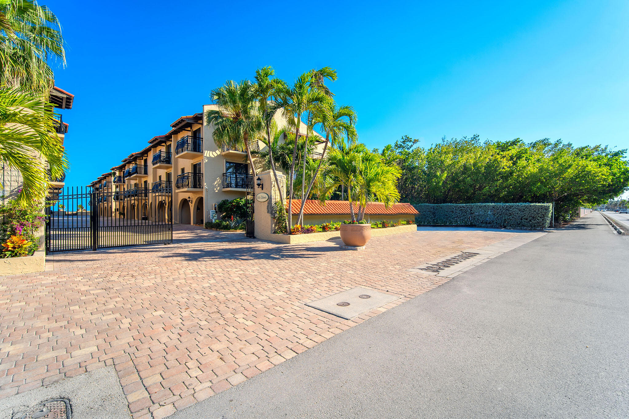 1616 Atlantic Boulevard Unit: 6