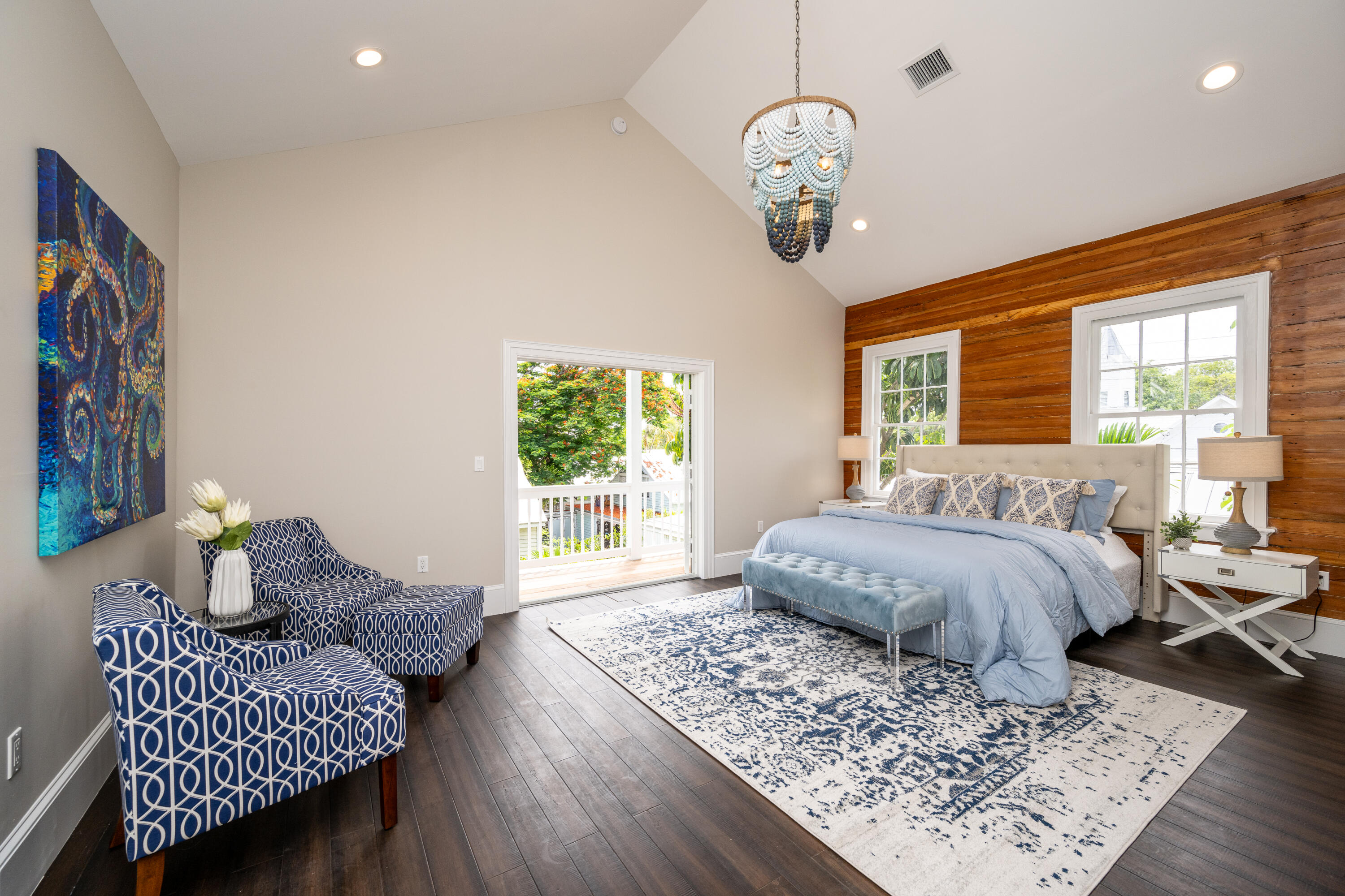 925 Whitehead Street