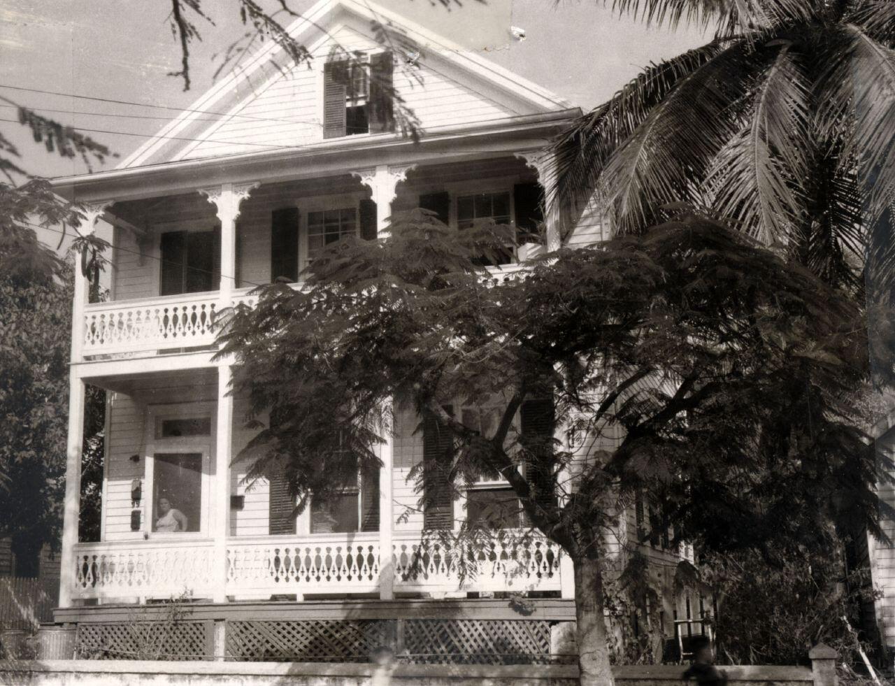 925 Whitehead Street