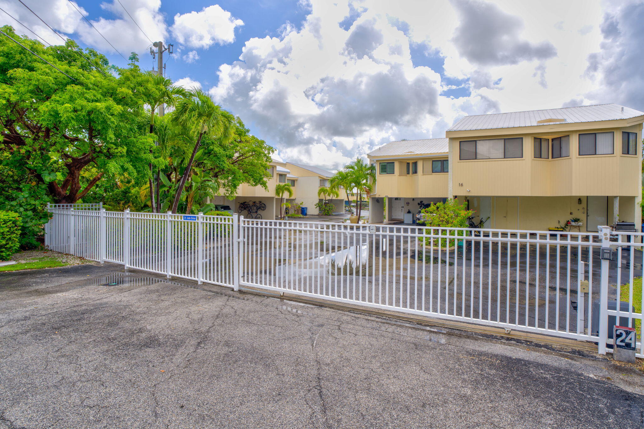 24 Jade Drive Unit: 7