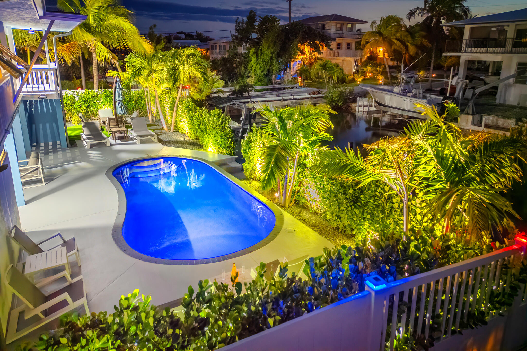 876 Gulf Drive