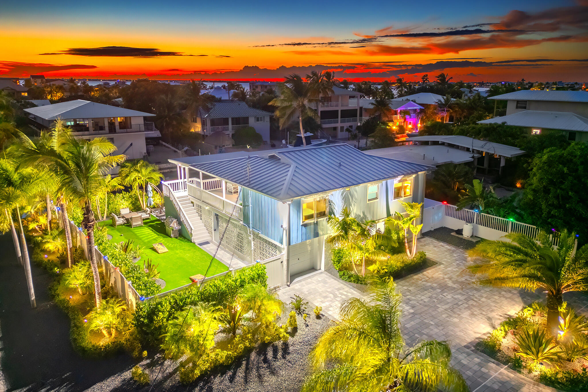 876 Gulf Drive