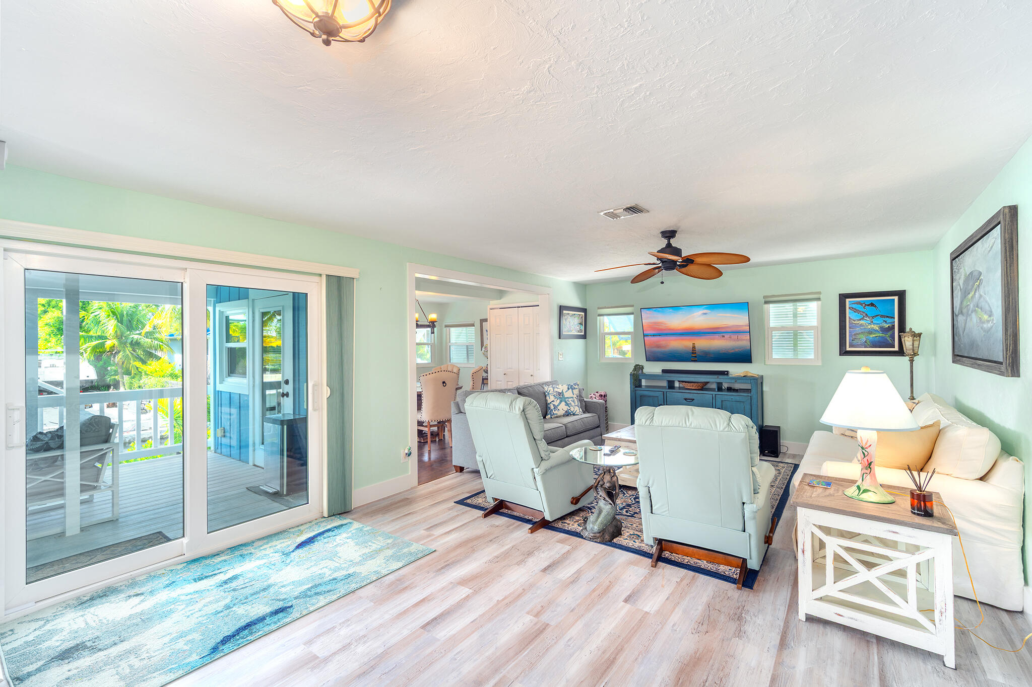 876 Gulf Drive