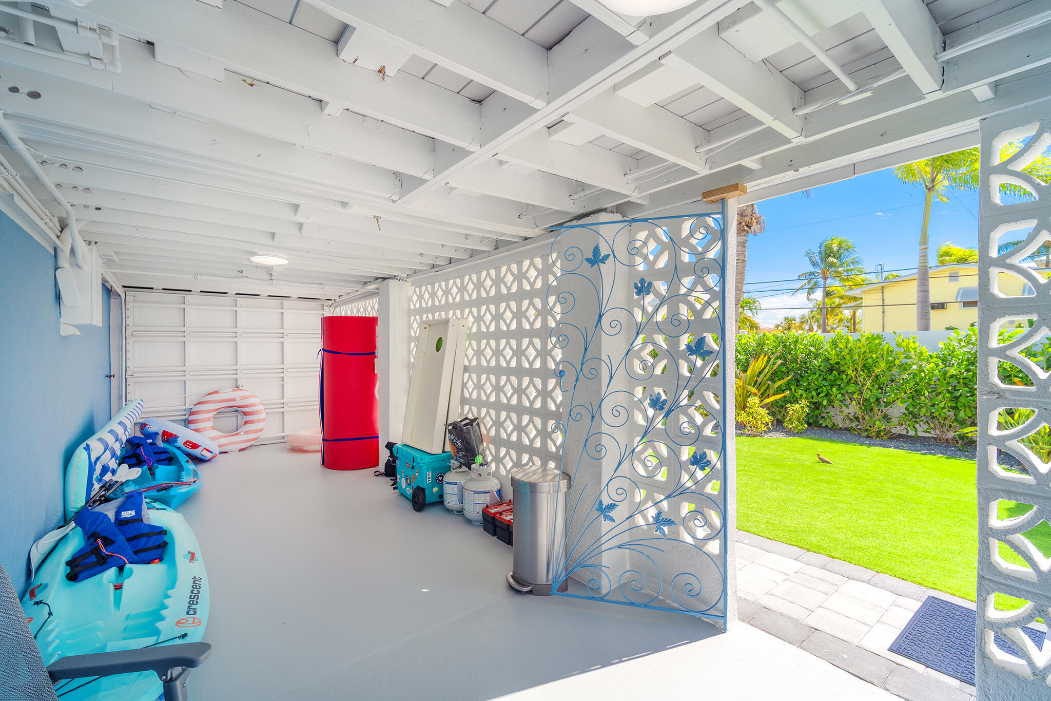 876 Gulf Drive