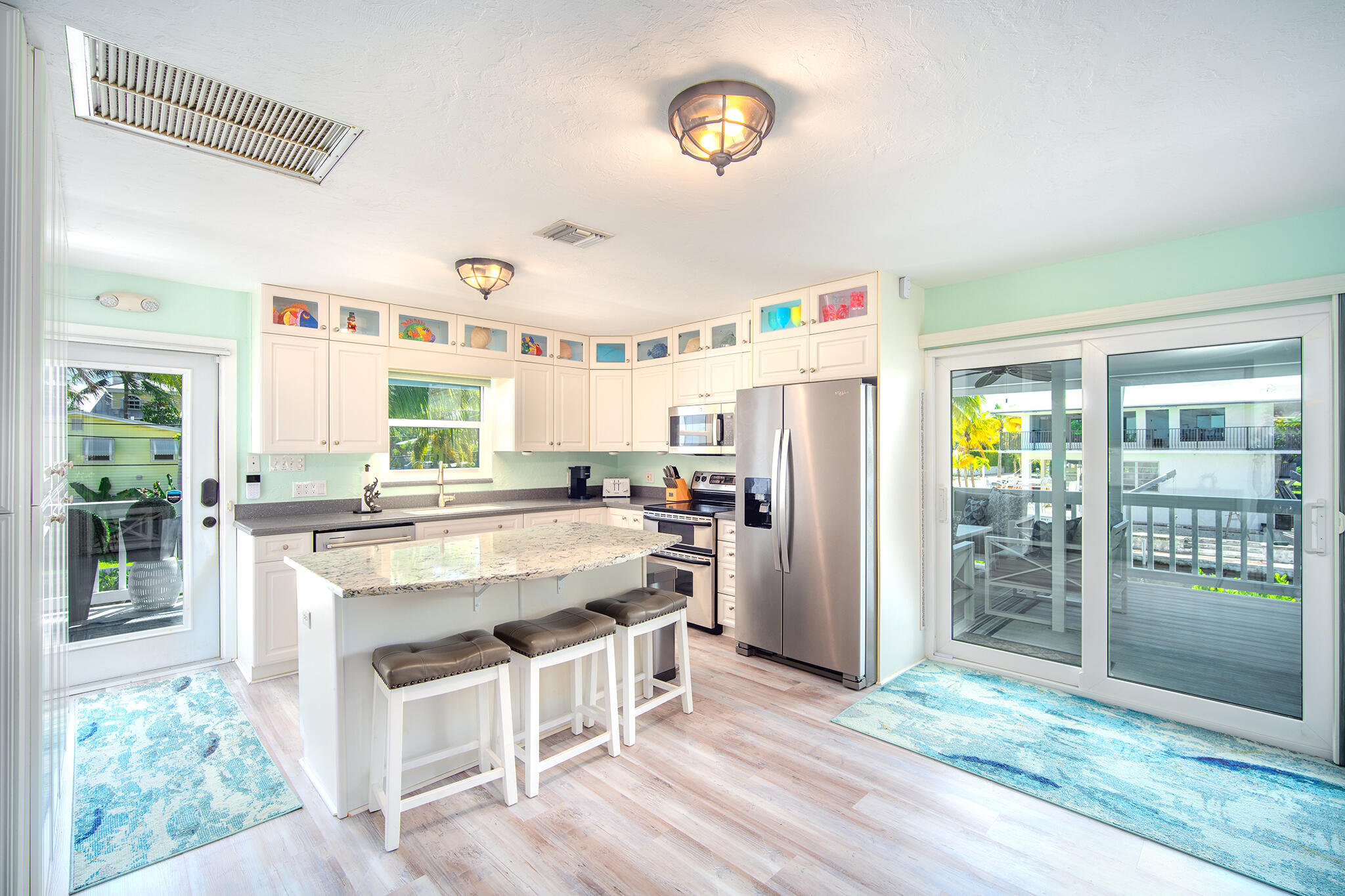 876 Gulf Drive