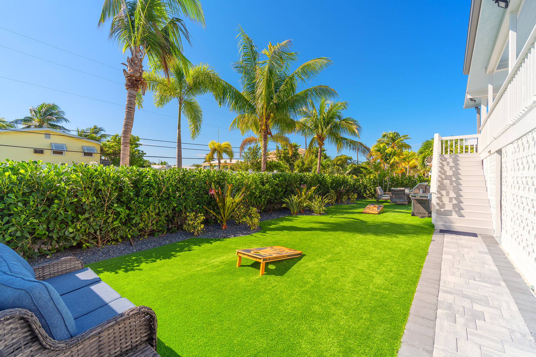 876 Gulf Drive