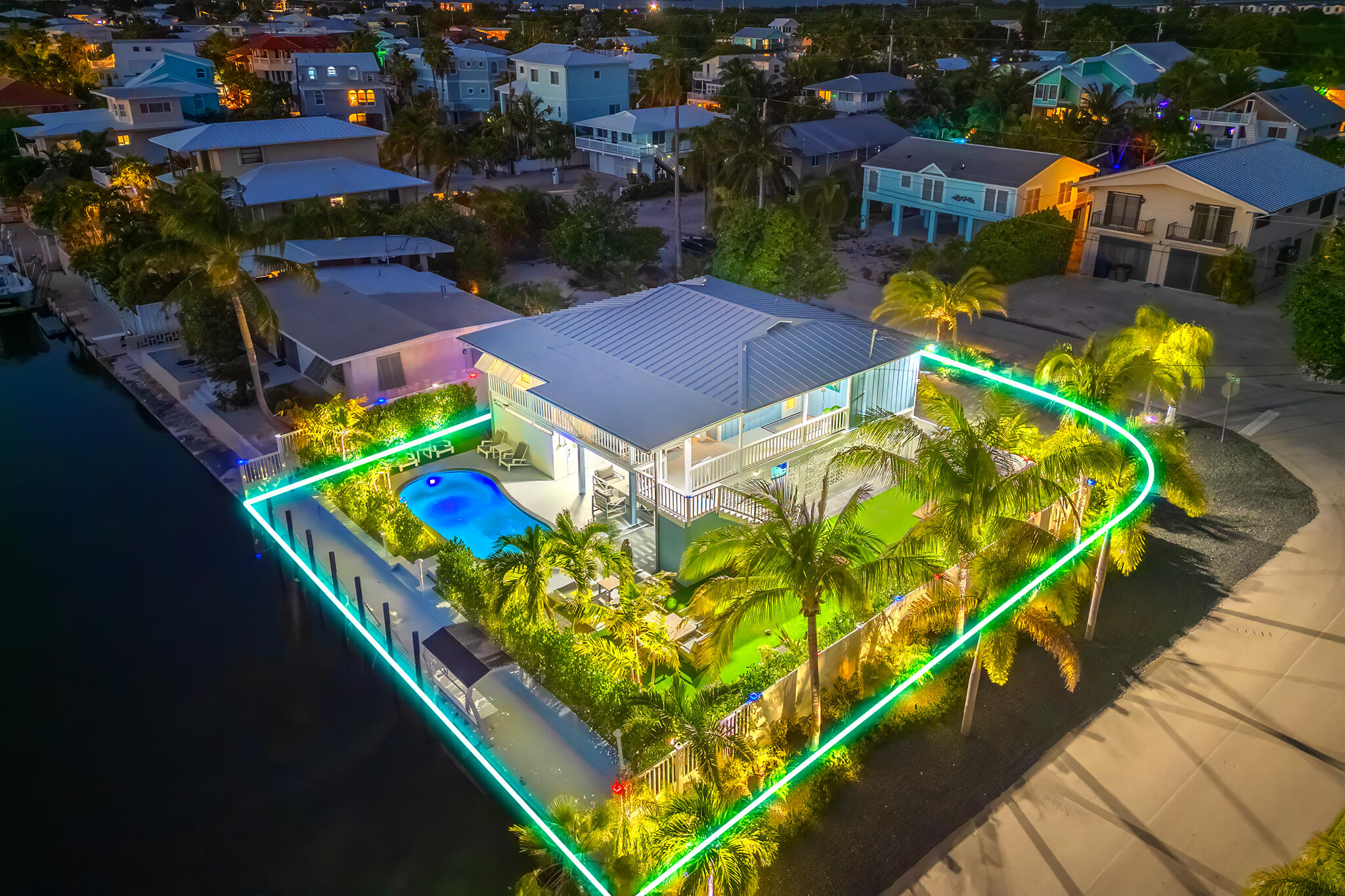 876 Gulf Drive